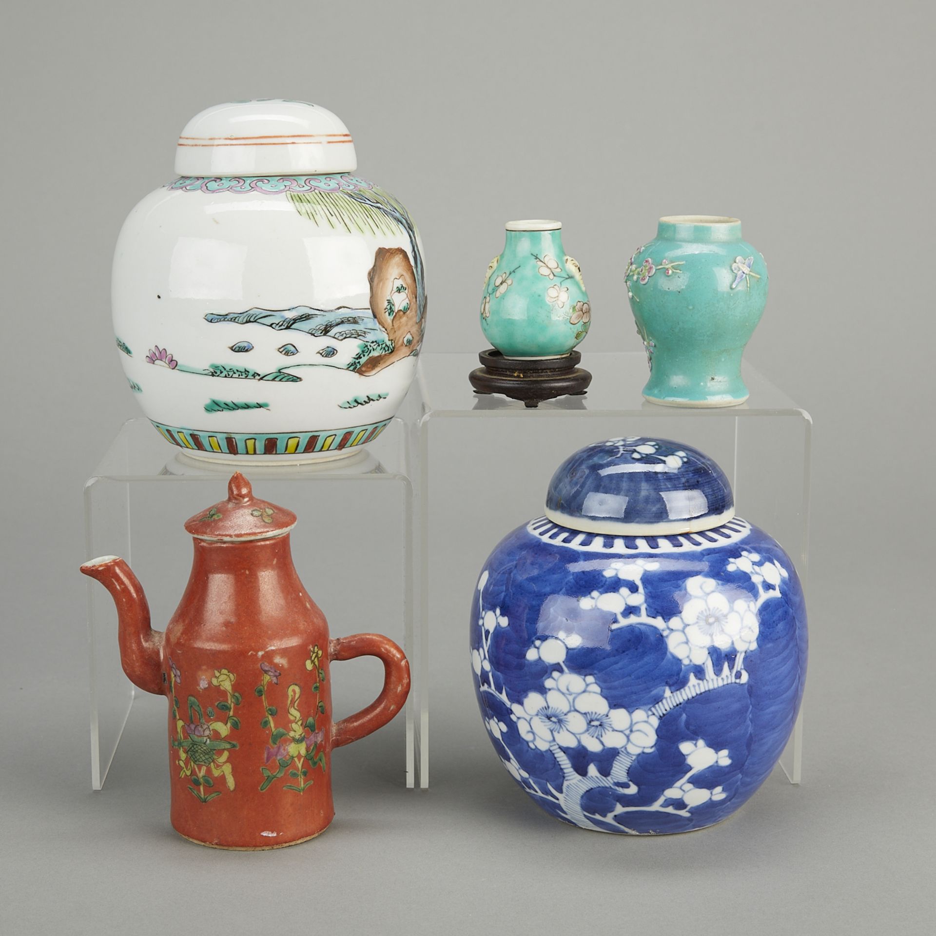 Group of 5 Chinese Porcelain Objects - Image 3 of 21
