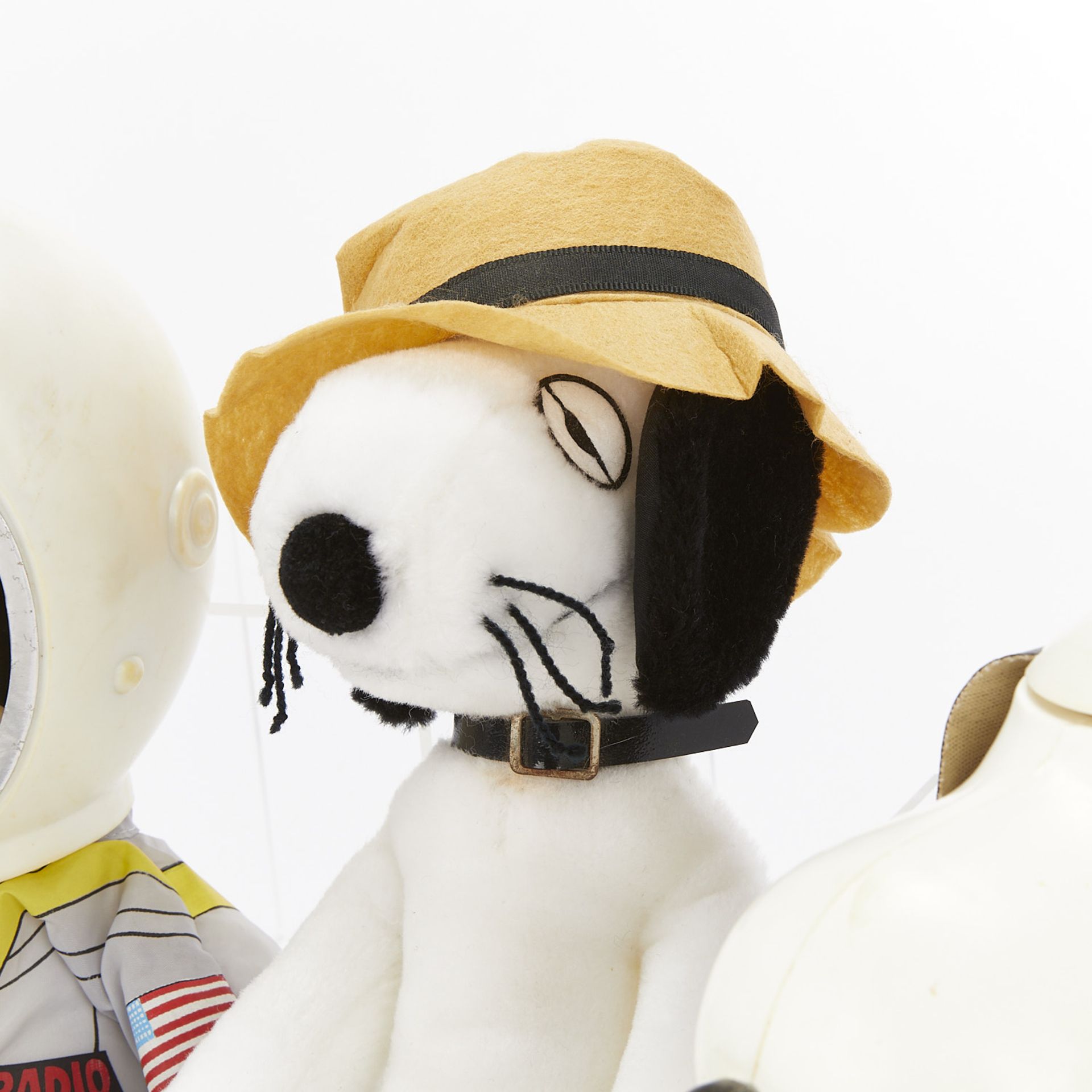 4 Vintage Dolls of Snoopy & Spike - Image 4 of 11