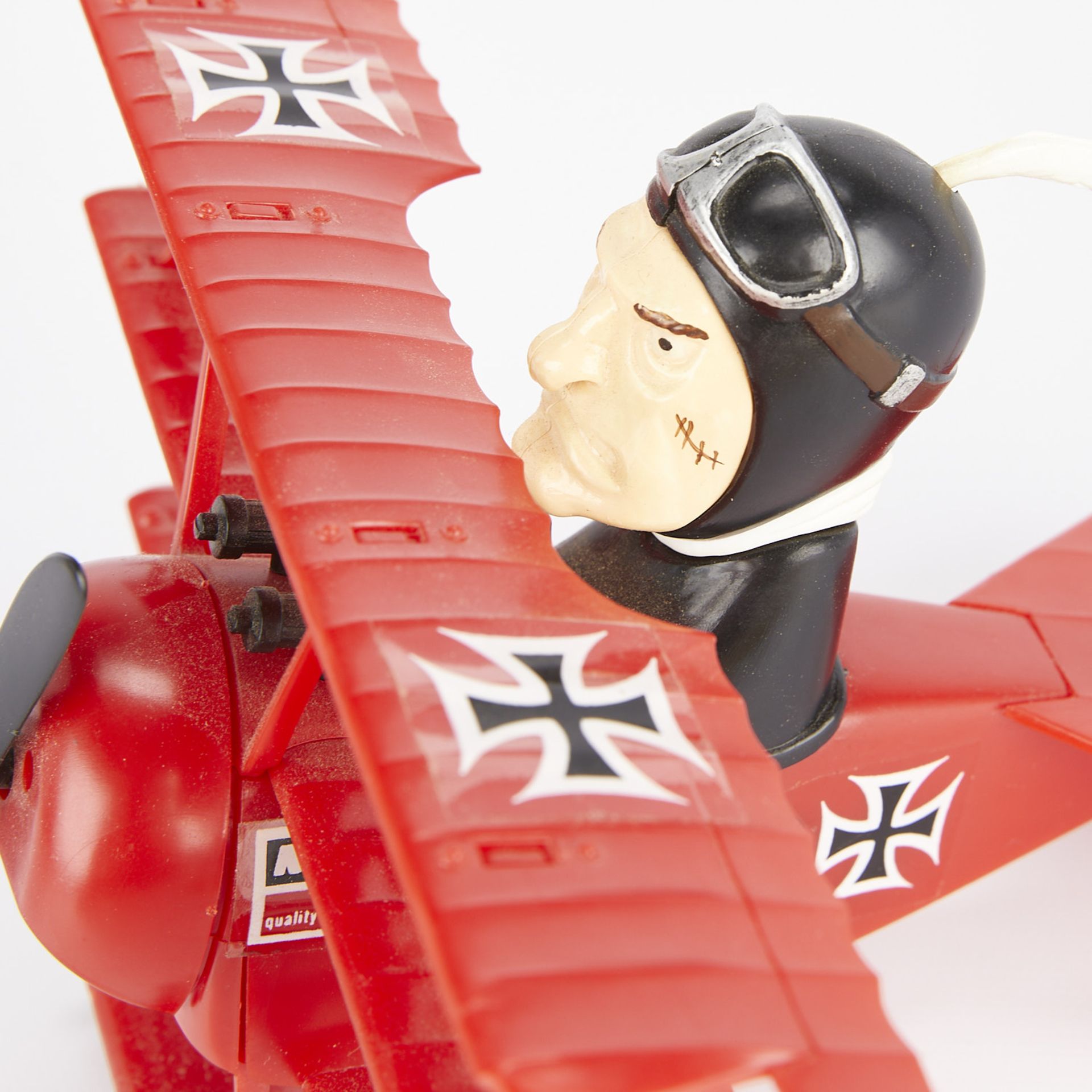2 Toy Planes Red Baron & Flying Ace Snoopy - Bild 8 aus 10