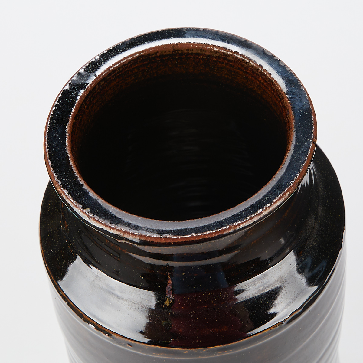Warren MacKenzie Tall Ceramic Pot - Double Stamped - Bild 6 aus 8