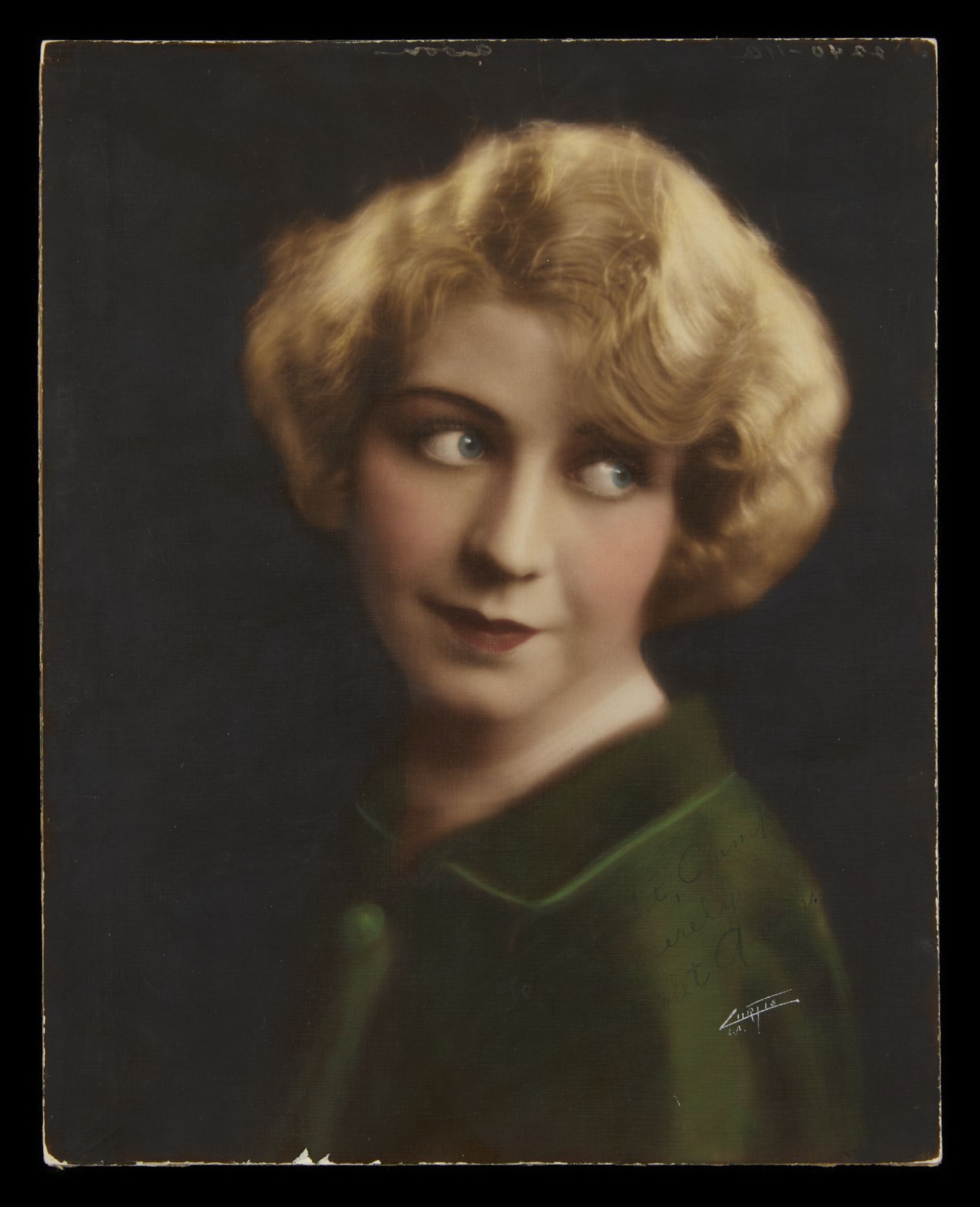 Edward Curtis Photo Portrait of Violet LaPlante - Bild 3 aus 5