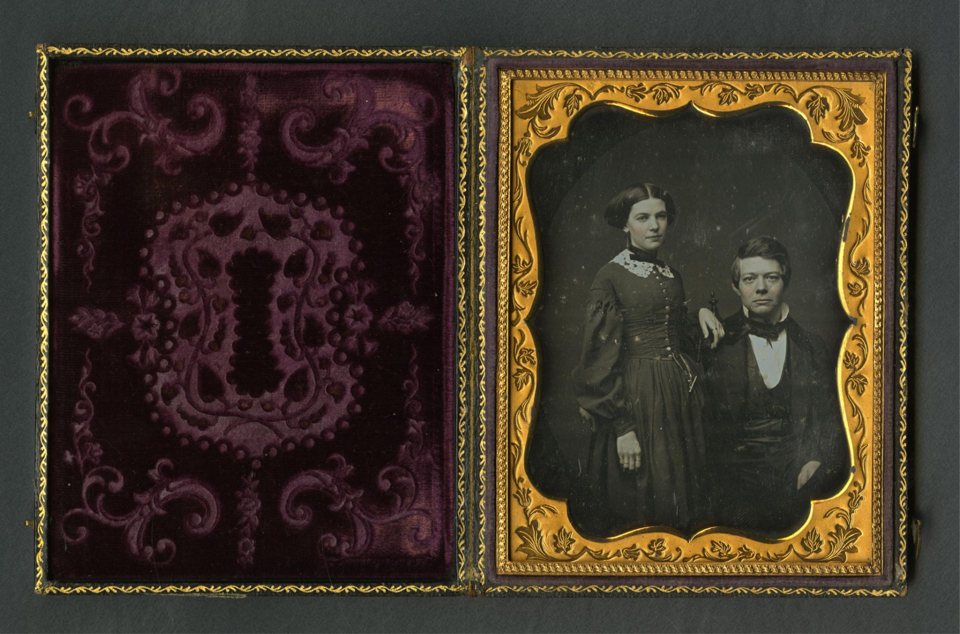 Quarter Plate Daguerreotype Photograph of a Couple - Bild 2 aus 3