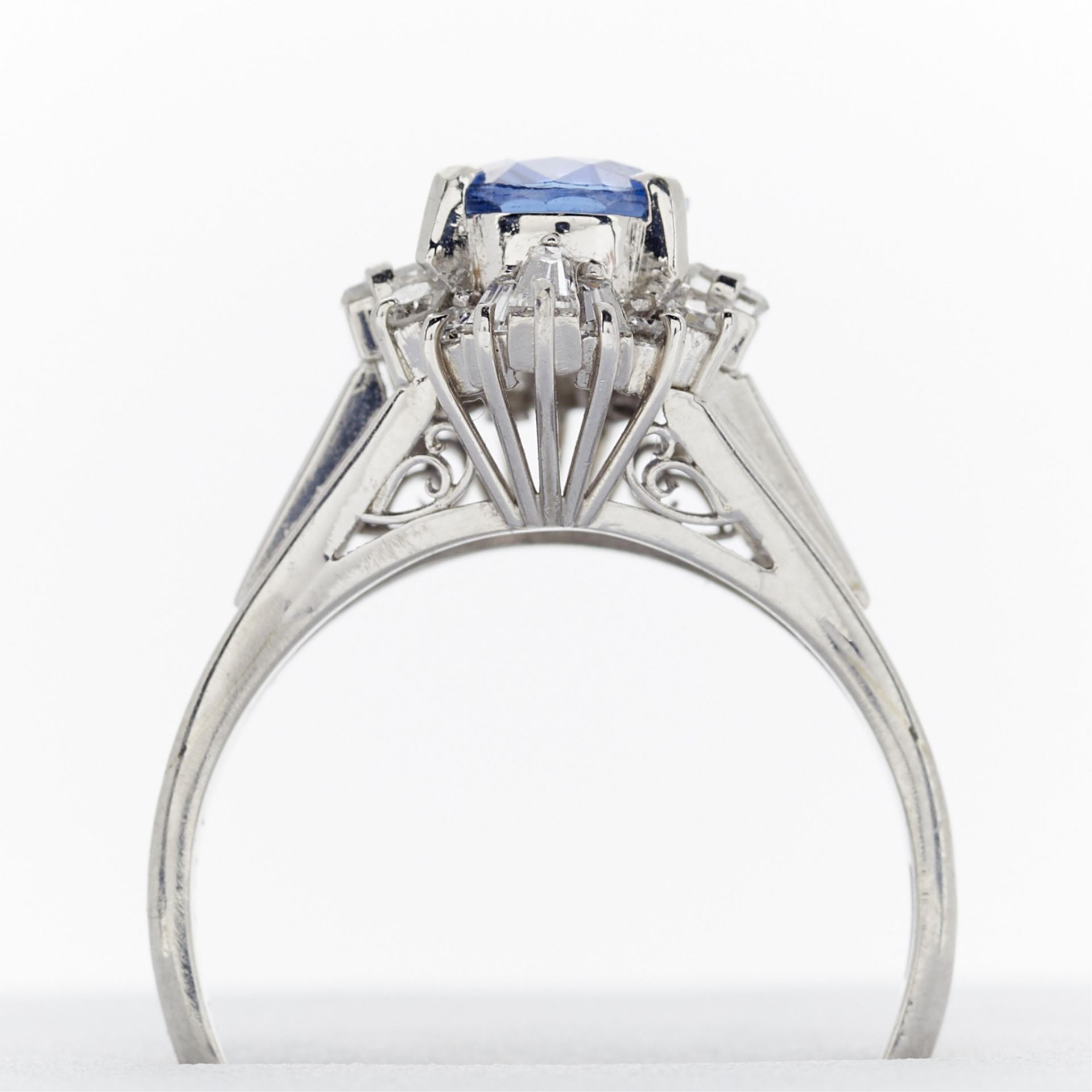 Platinum, Diamond, & Unheated Ceylon Sapphire Ring - Image 12 of 14