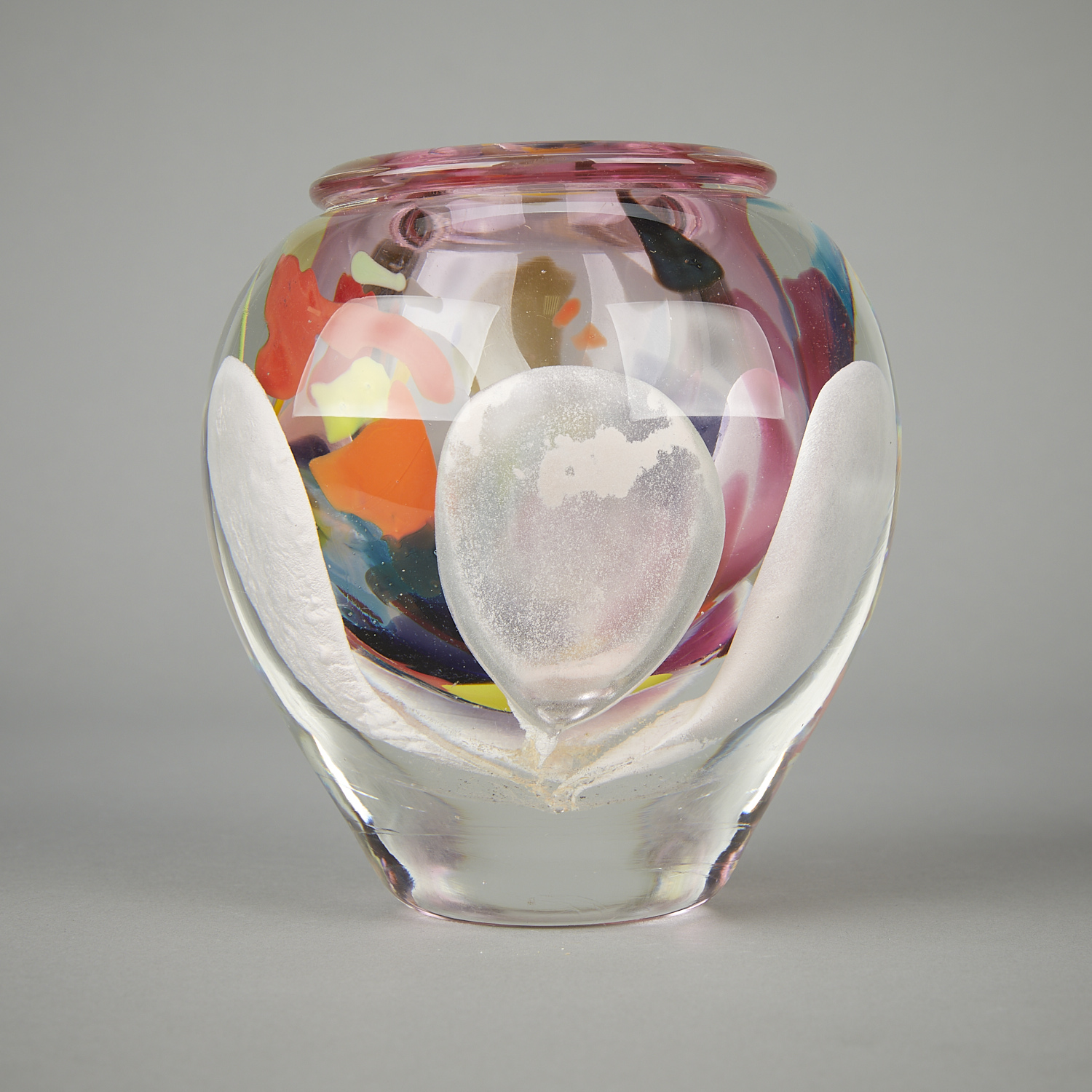 Jean-Claude Novaro Handblown Glass Vase - Image 5 of 9