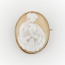 English 9ct Gold Cameo Brooch Depicting Hebe