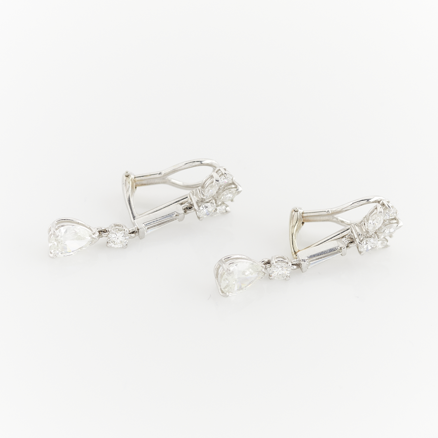 14k White Gold Diamond Dangle Earrings - Image 3 of 6