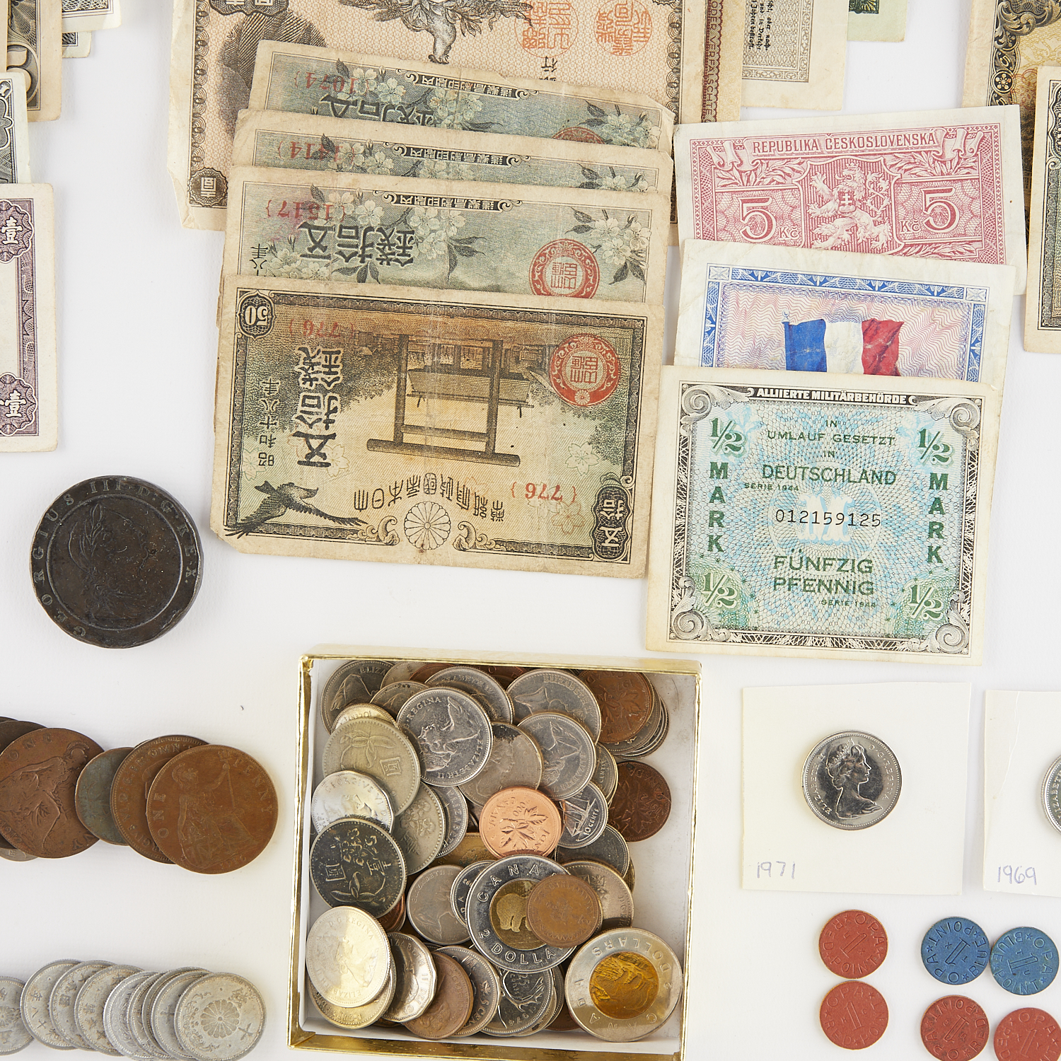 Large Group of Mixed Foreign Currency - Image 9 of 12