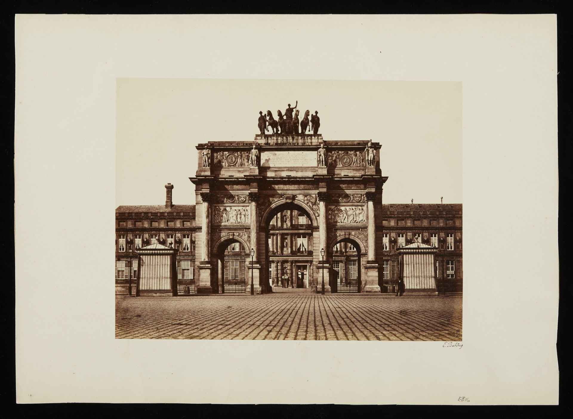 Edouard Baldus "L'Arc de Triomphe, Paris" Albumen - Bild 2 aus 7