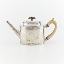 1821 Sterling Silver English Teapot 11.08 ozt