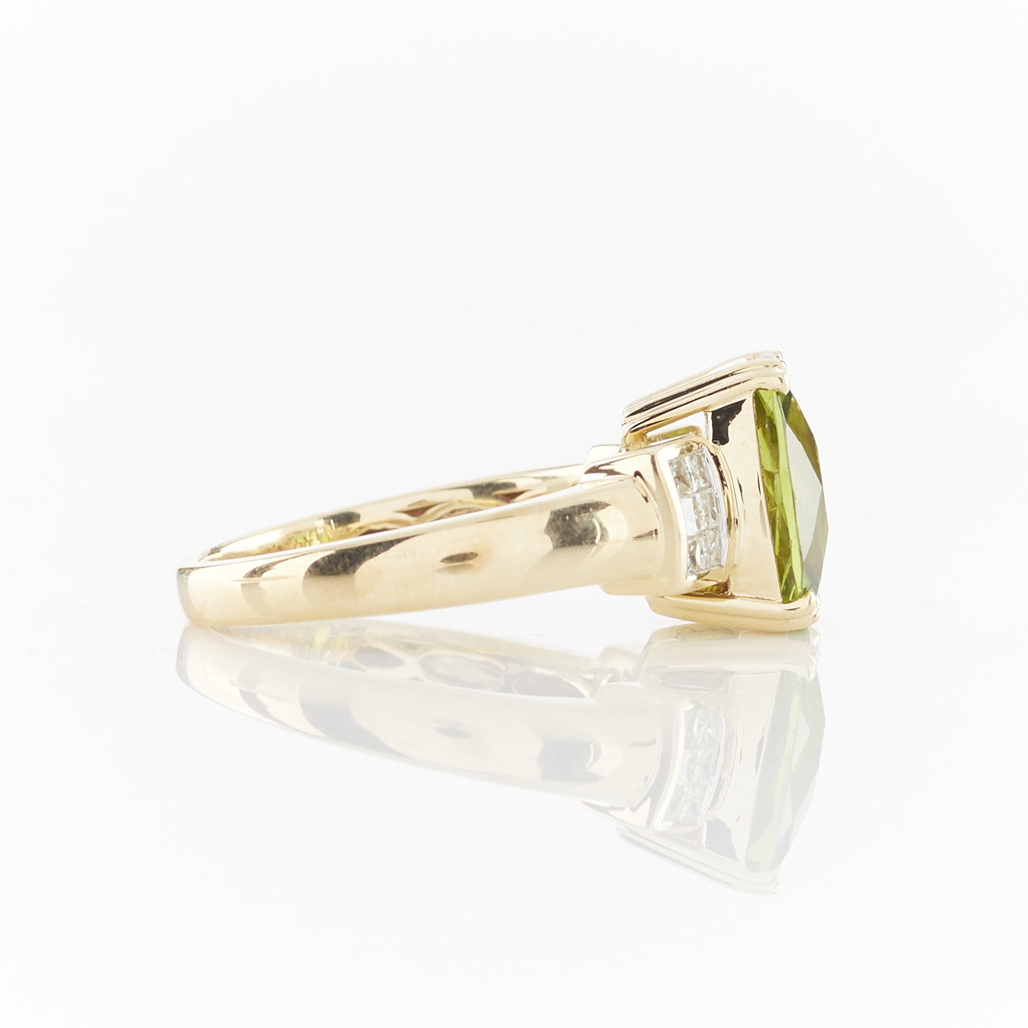 14k Yellow Gold Peridot & Diamond Ring - Image 6 of 12
