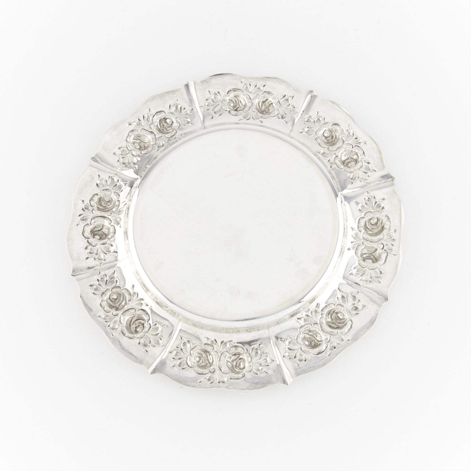 800 Silver Plate with Repousse Roses - Image 4 of 6