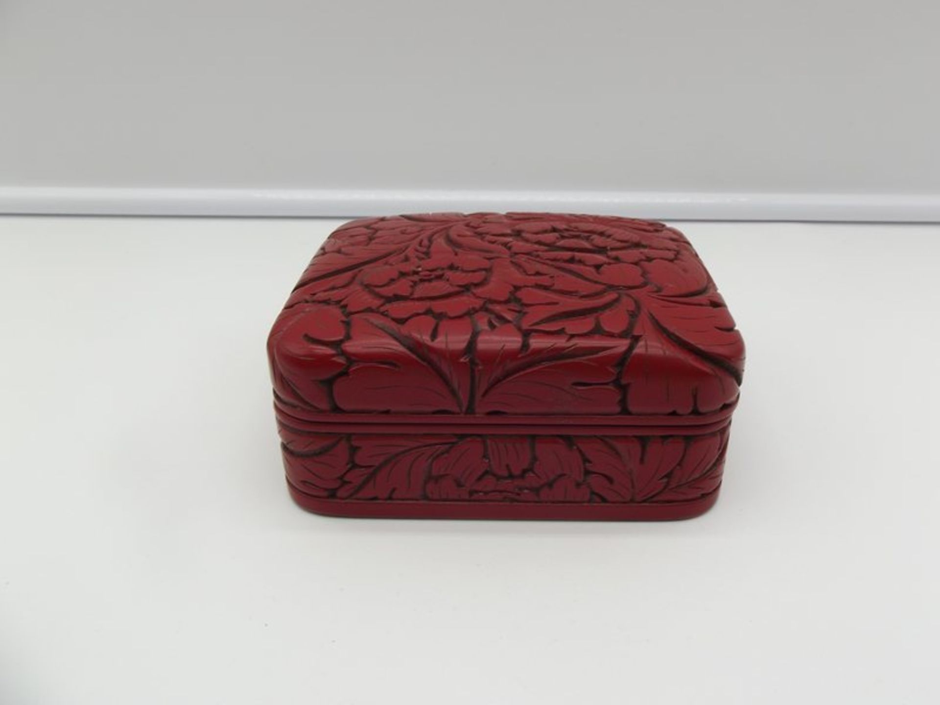 red lacquer box 10x9 cm