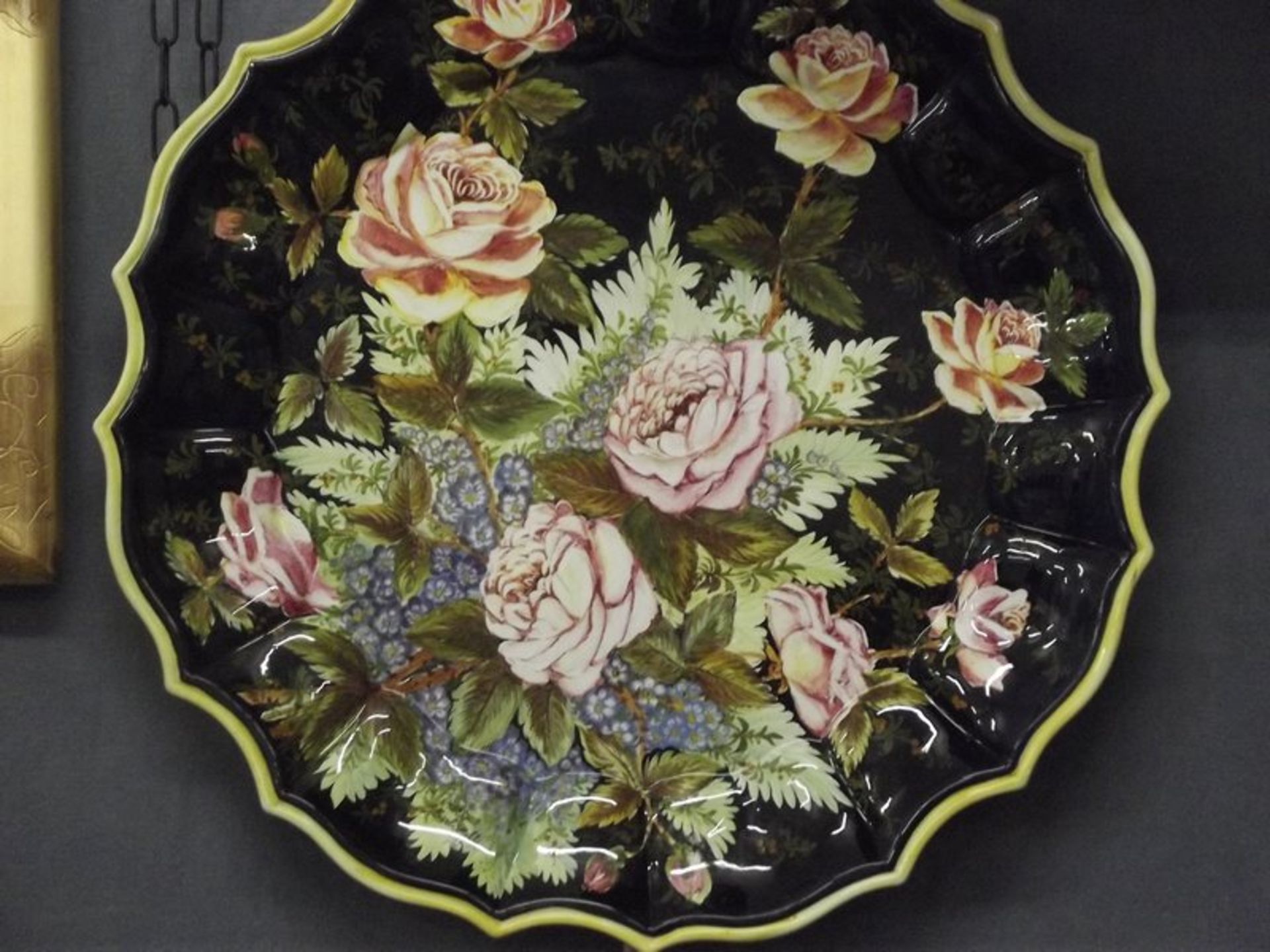 Pair of 20th century Bassano porcelain plates, 60 cm - Image 2 of 2