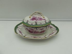 Meissen porcelain tureen circa 1760 H 14 cm L 25 cm