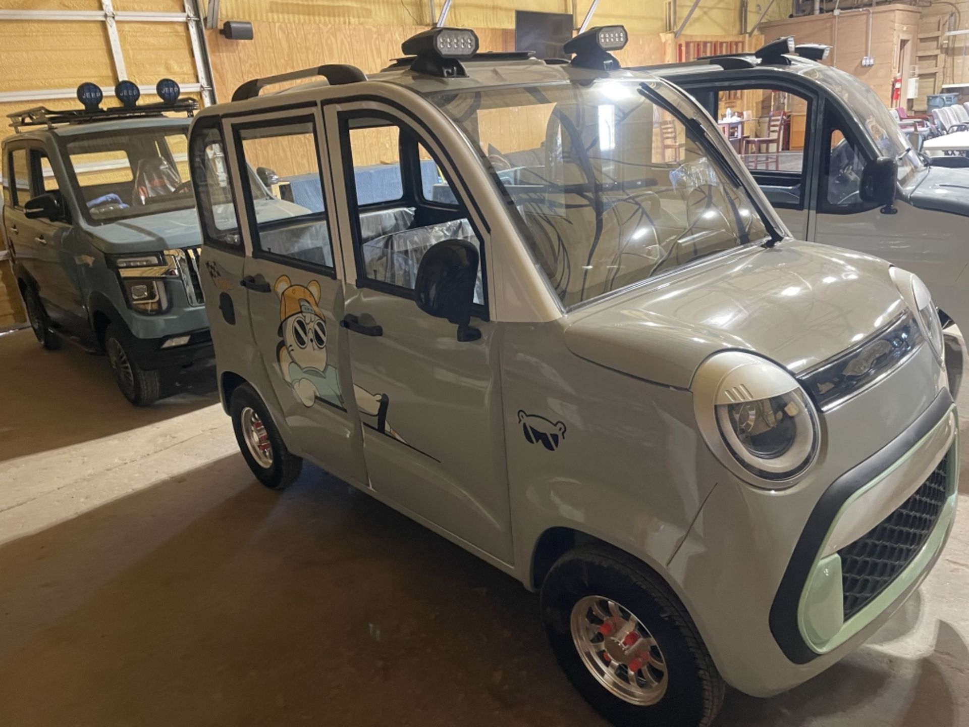 MECO M-F Electric Vehicle - Image 2 of 6