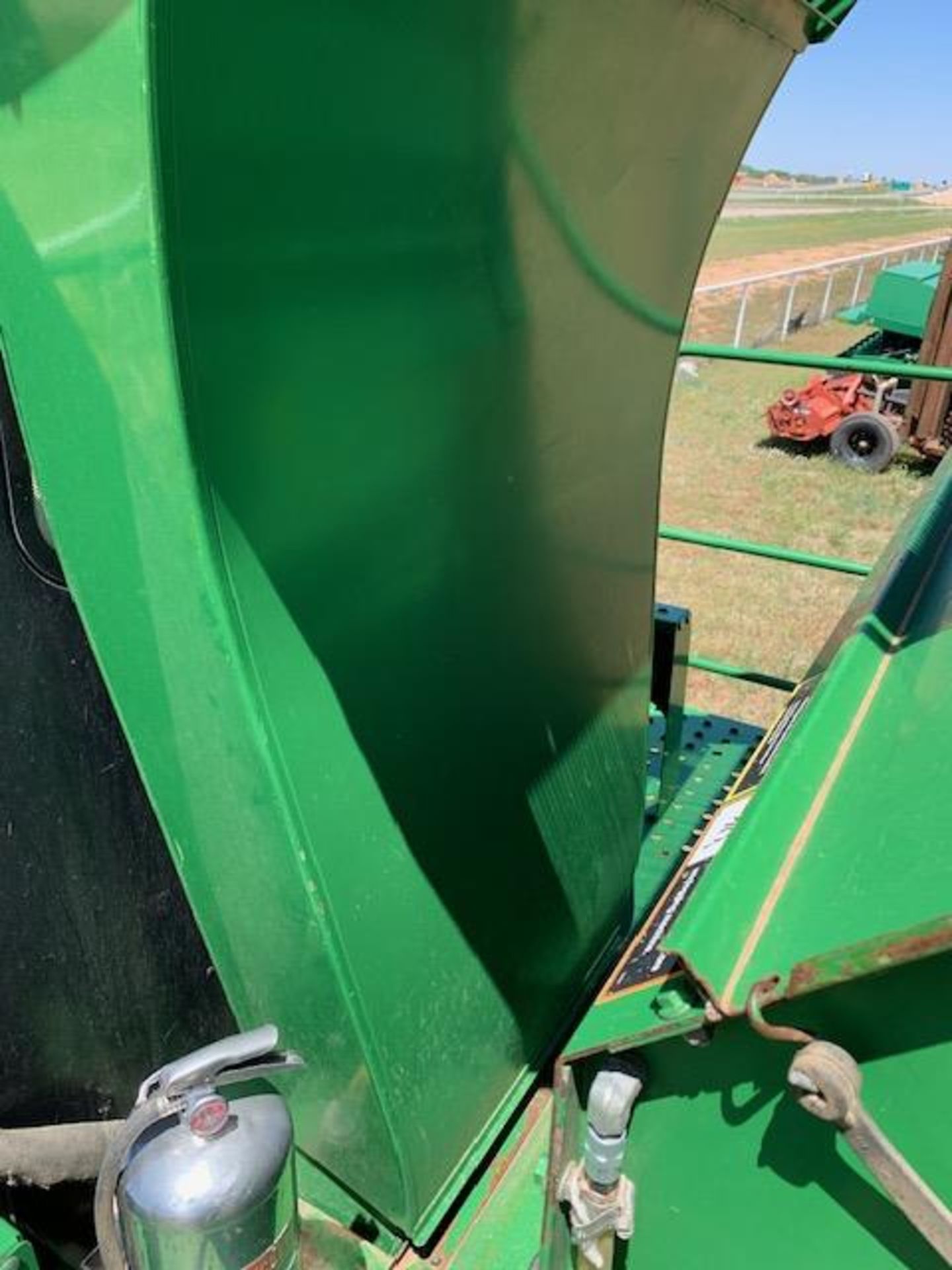 JD 7640 8-row Stripper - Image 38 of 44
