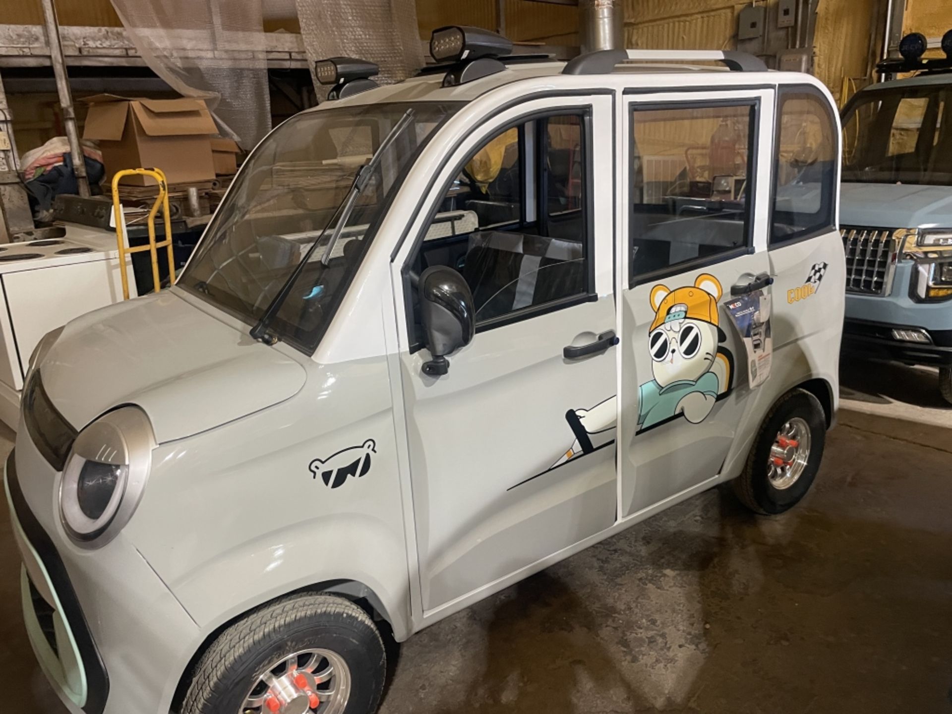 MECO M-F Electric Vehicle - Image 2 of 18