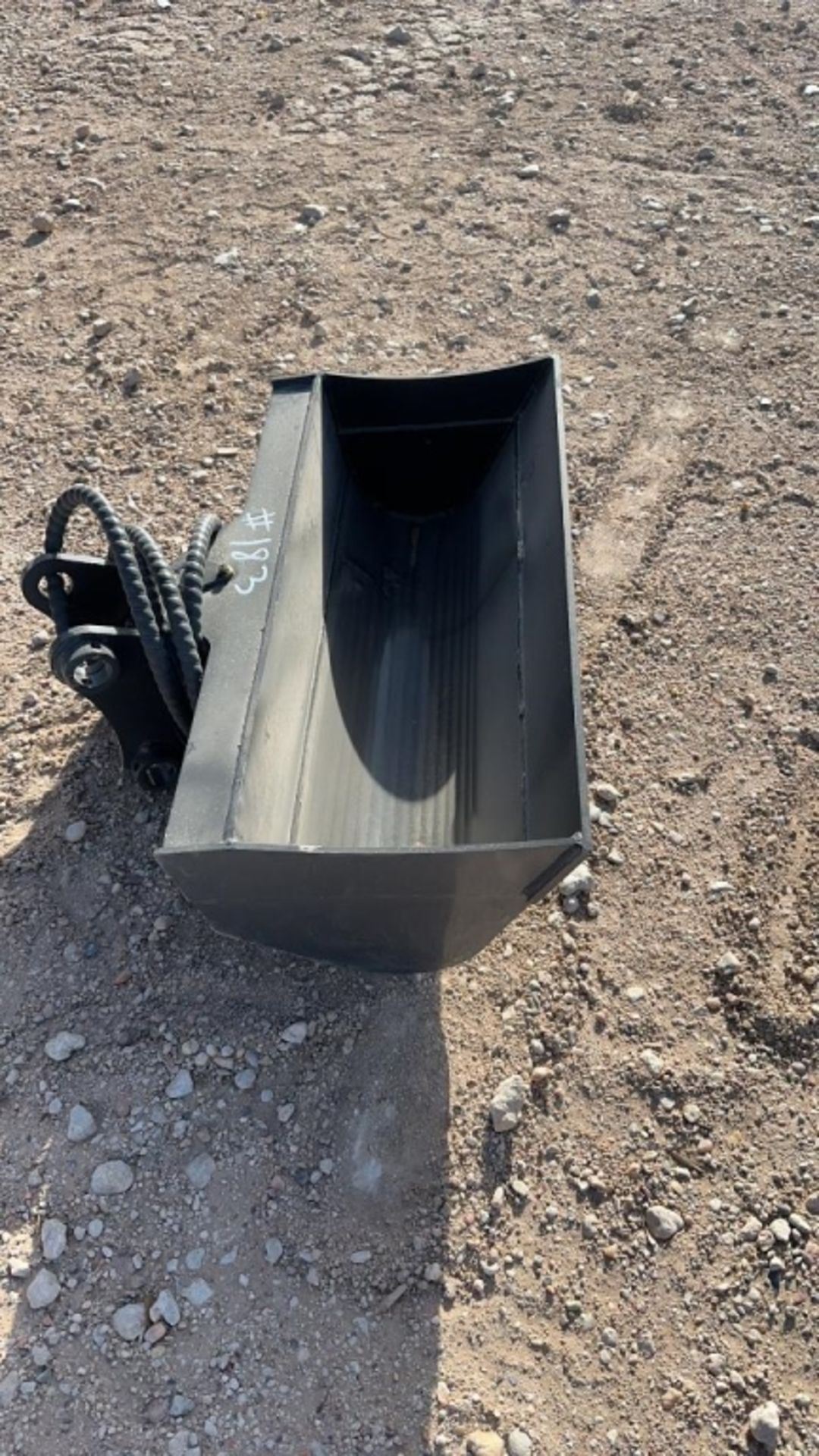 Hydraulic Tilting Excavator Bucket - Image 6 of 10