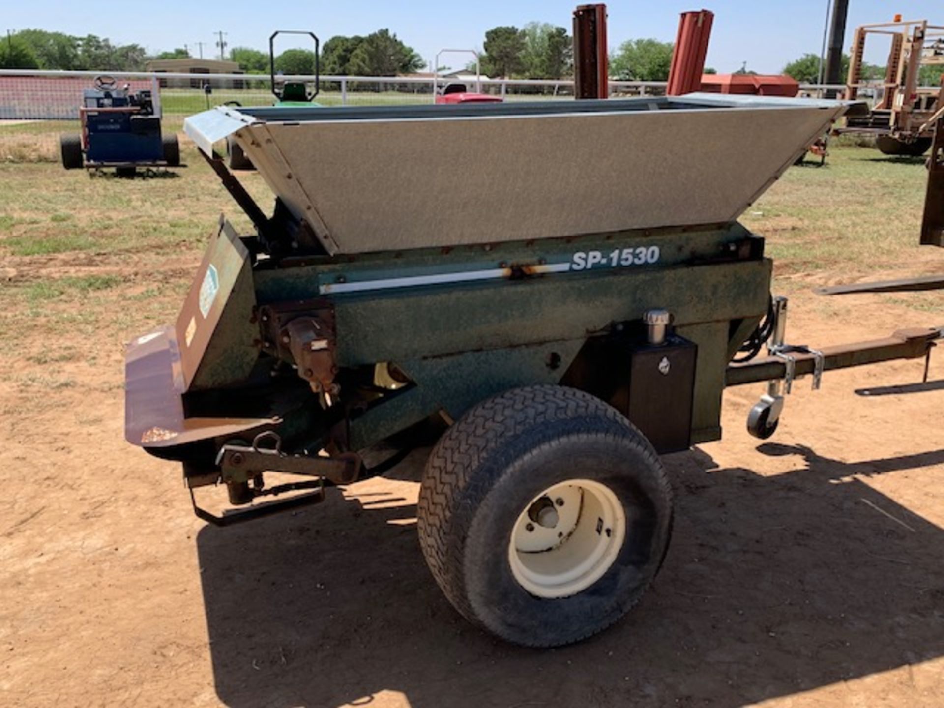 Turfco SP-1530 Top Dresser - Image 4 of 36