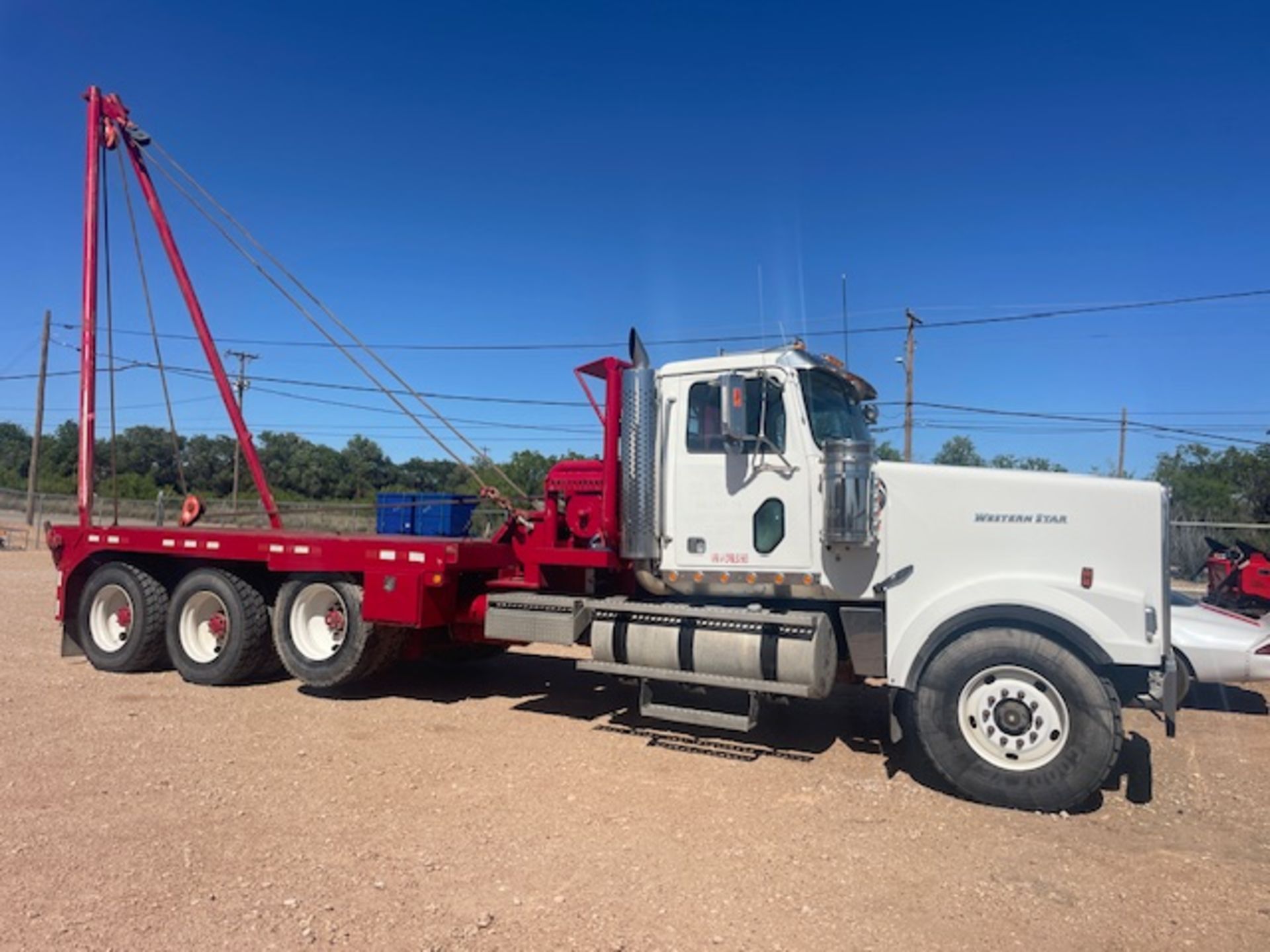 2012 Western Star Rig Out Truck - Image 4 of 84