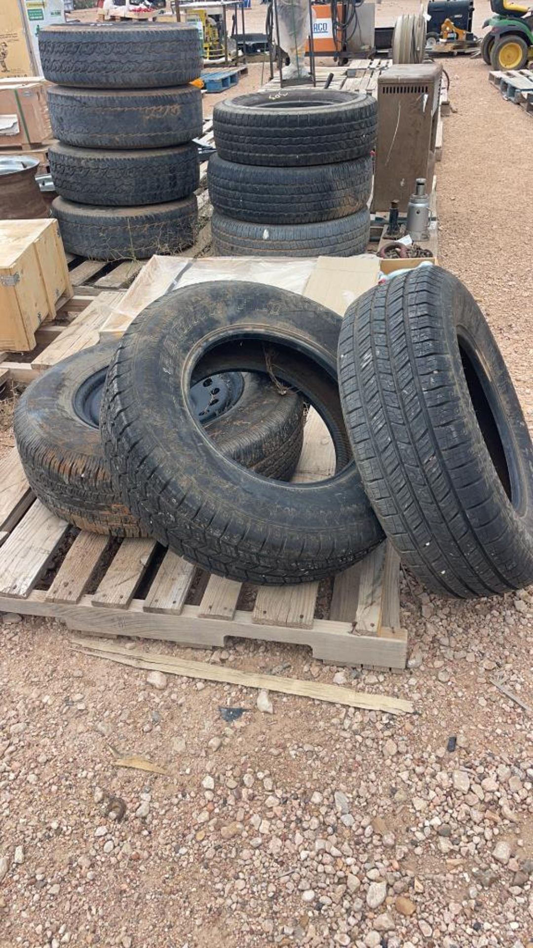 Lot of 3 265/70R17 tires - Image 2 of 8