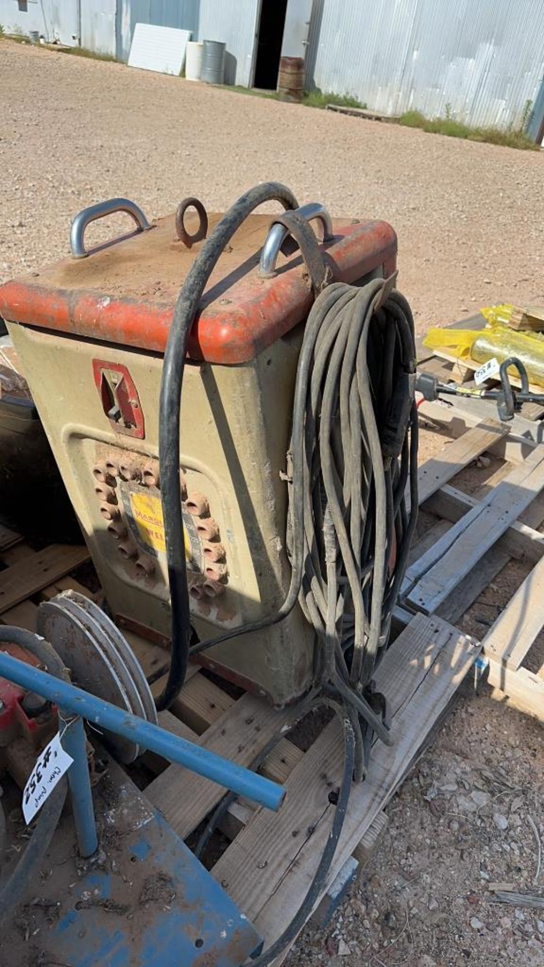 Marquette shop welder w/leads - Image 9 of 12