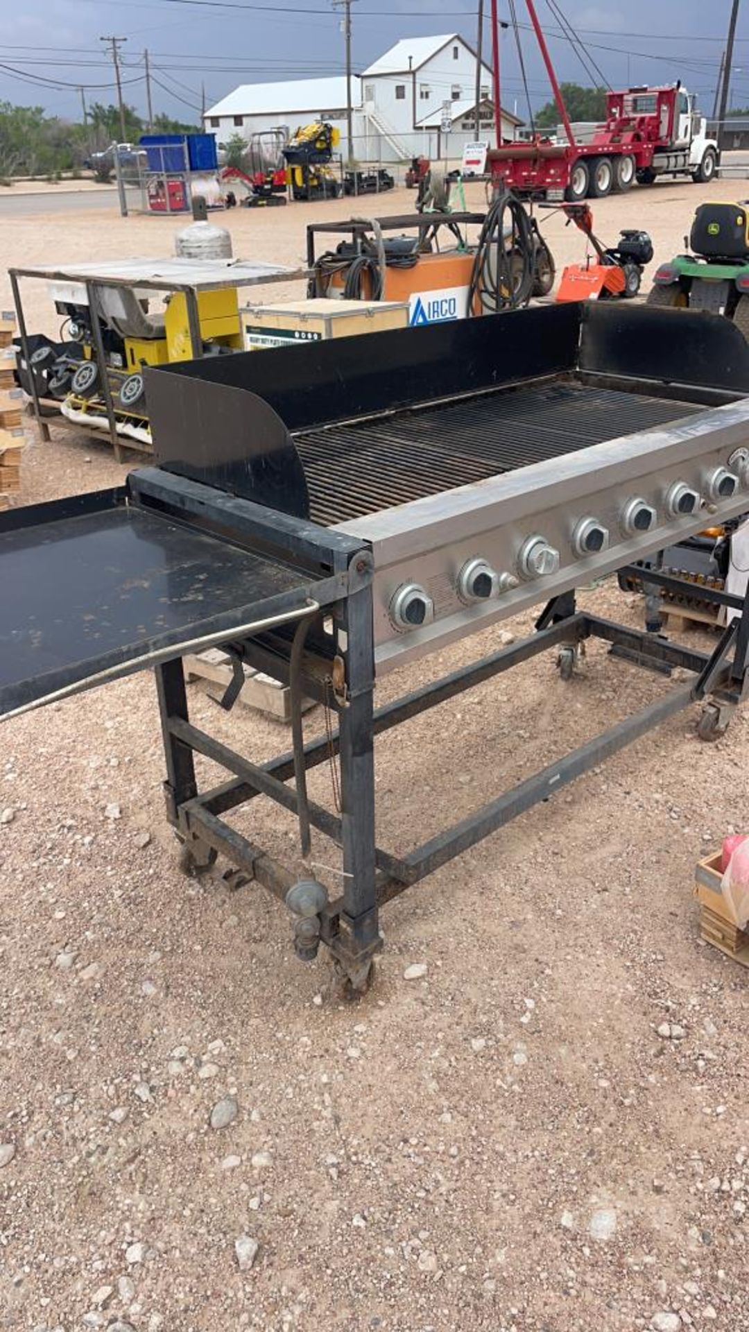 8 Burner Gas grill - Image 7 of 16