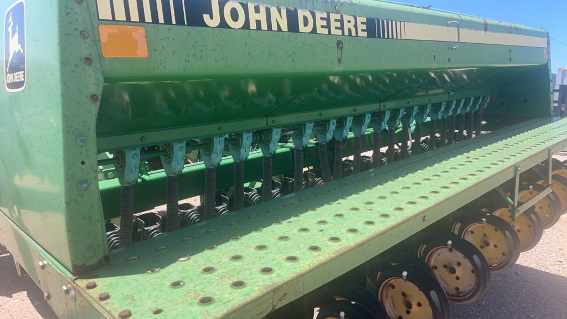 John Deere 455 25' Grain Drill - Image 26 of 33