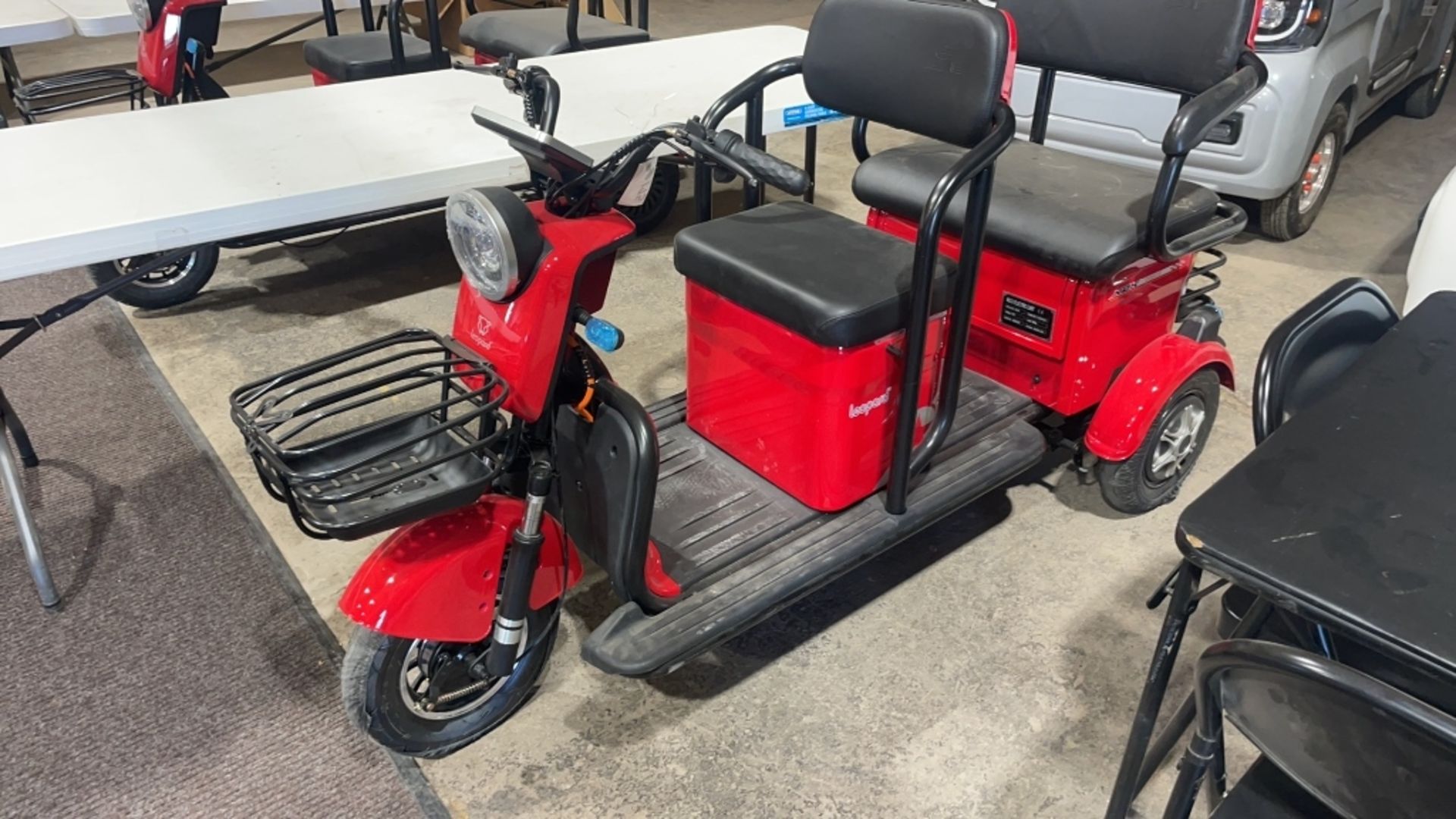 MECO M3 3wheel electric cart - Image 4 of 16