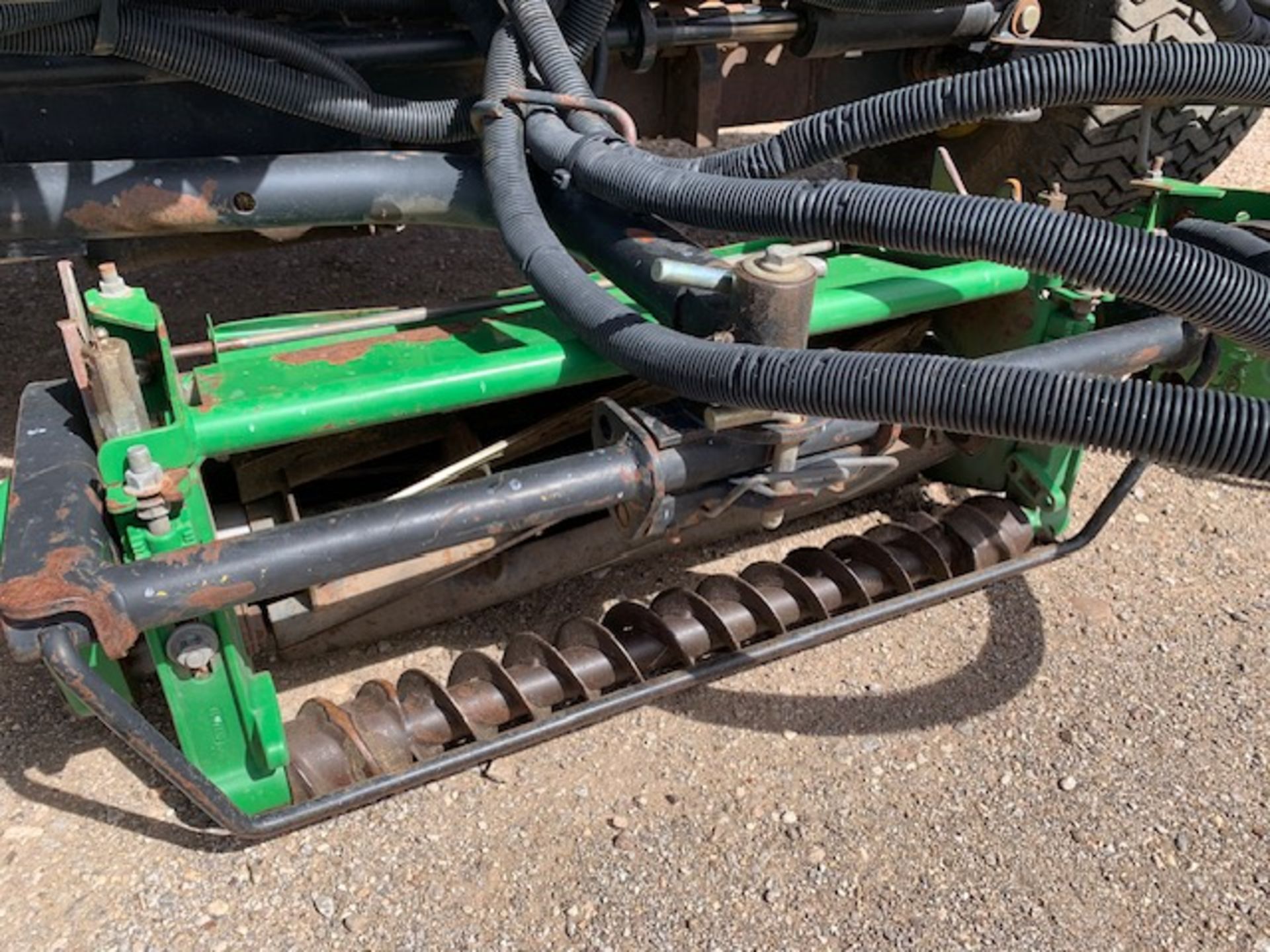 John Deere 3235B Fairway Reel Mower - Image 22 of 42