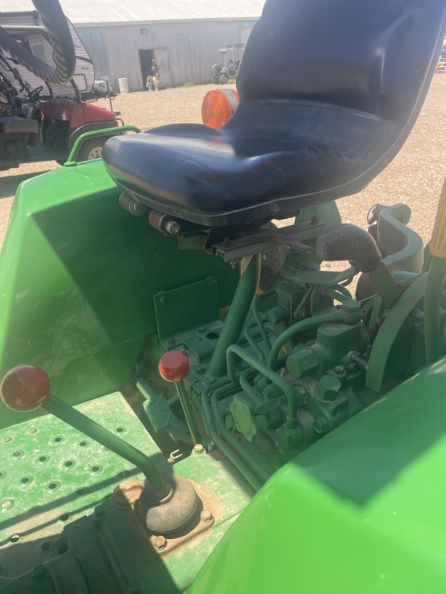 JD 900HC Tractor w/ cultivator - Image 15 of 20