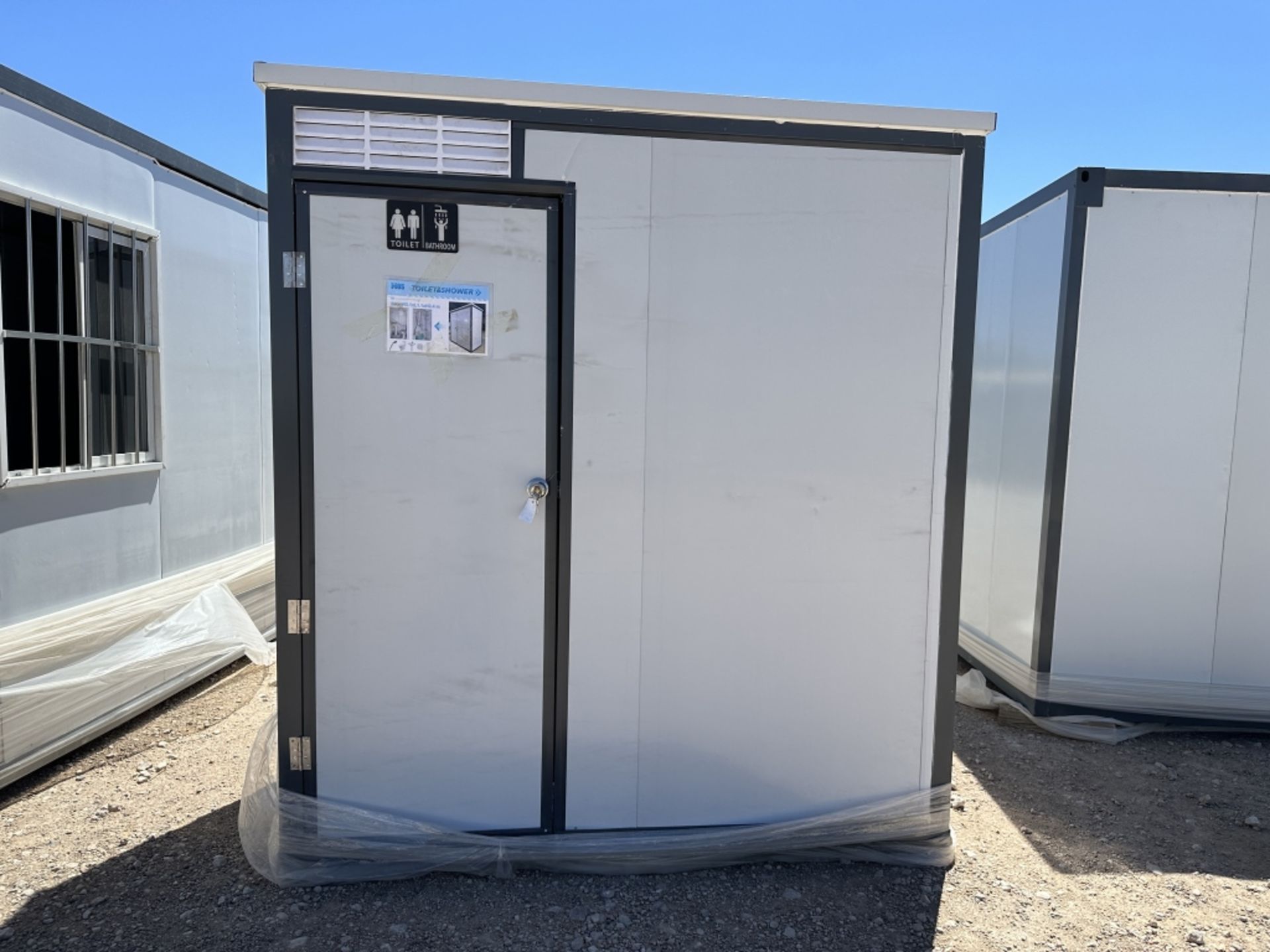 HF2 Portable Toilet & shower - Image 2 of 15