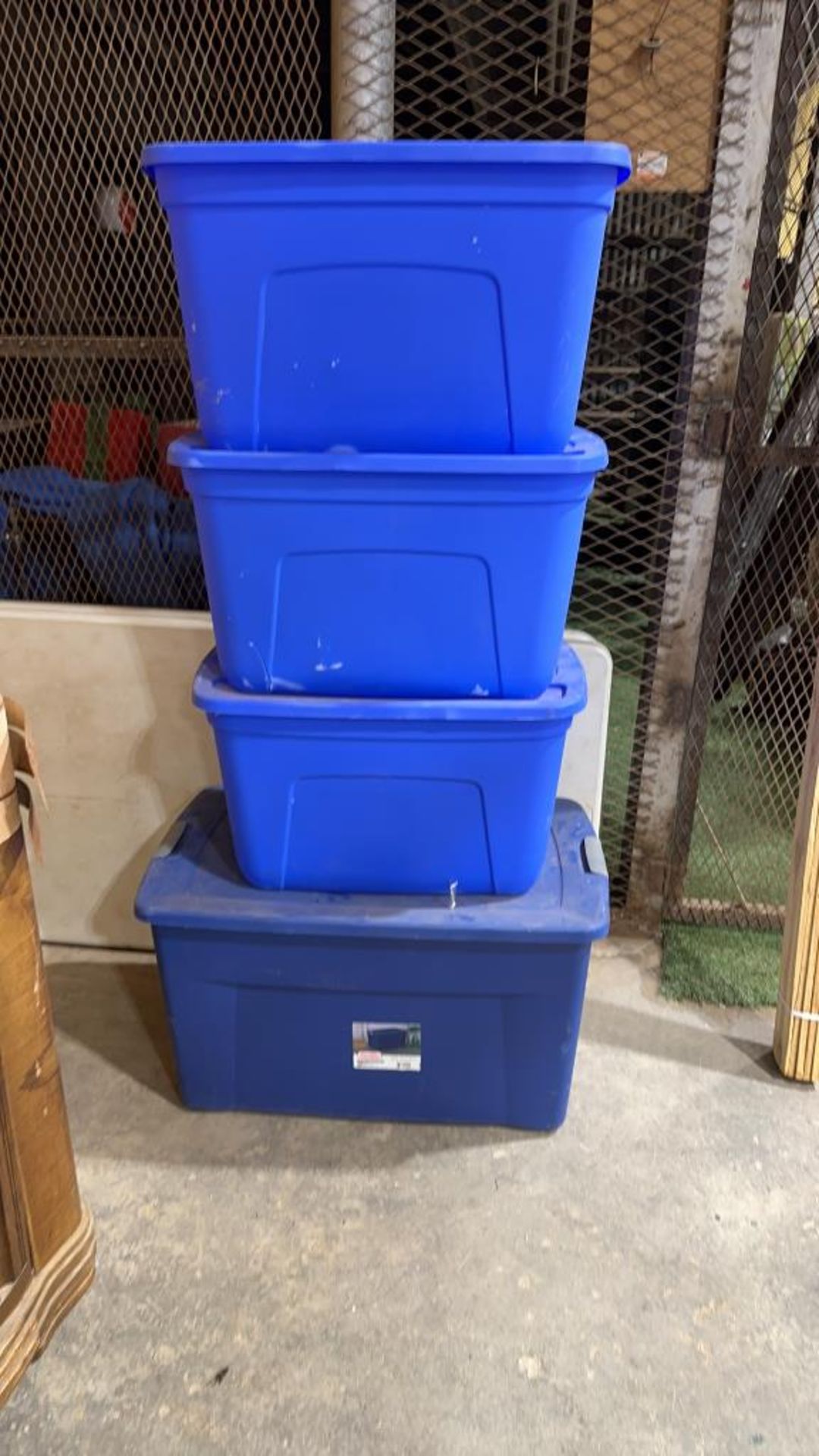 4 Blue Totes W/lids - Image 5 of 5