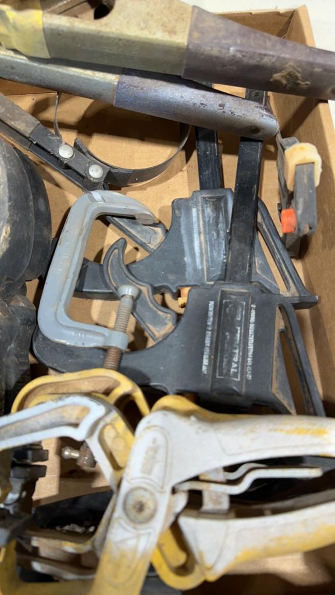 Box of misc clamps - Image 6 of 20