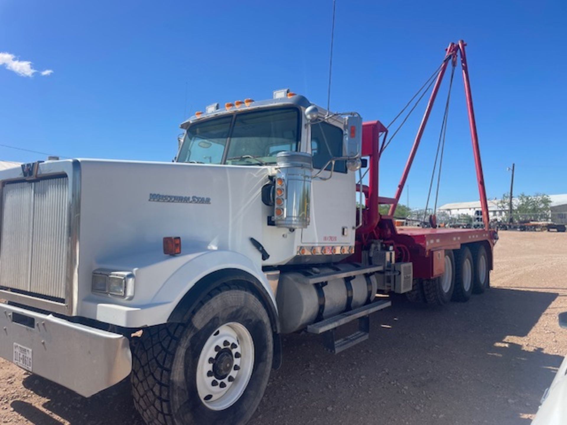 2012 Western Star Rig Out Truck - Image 7 of 84