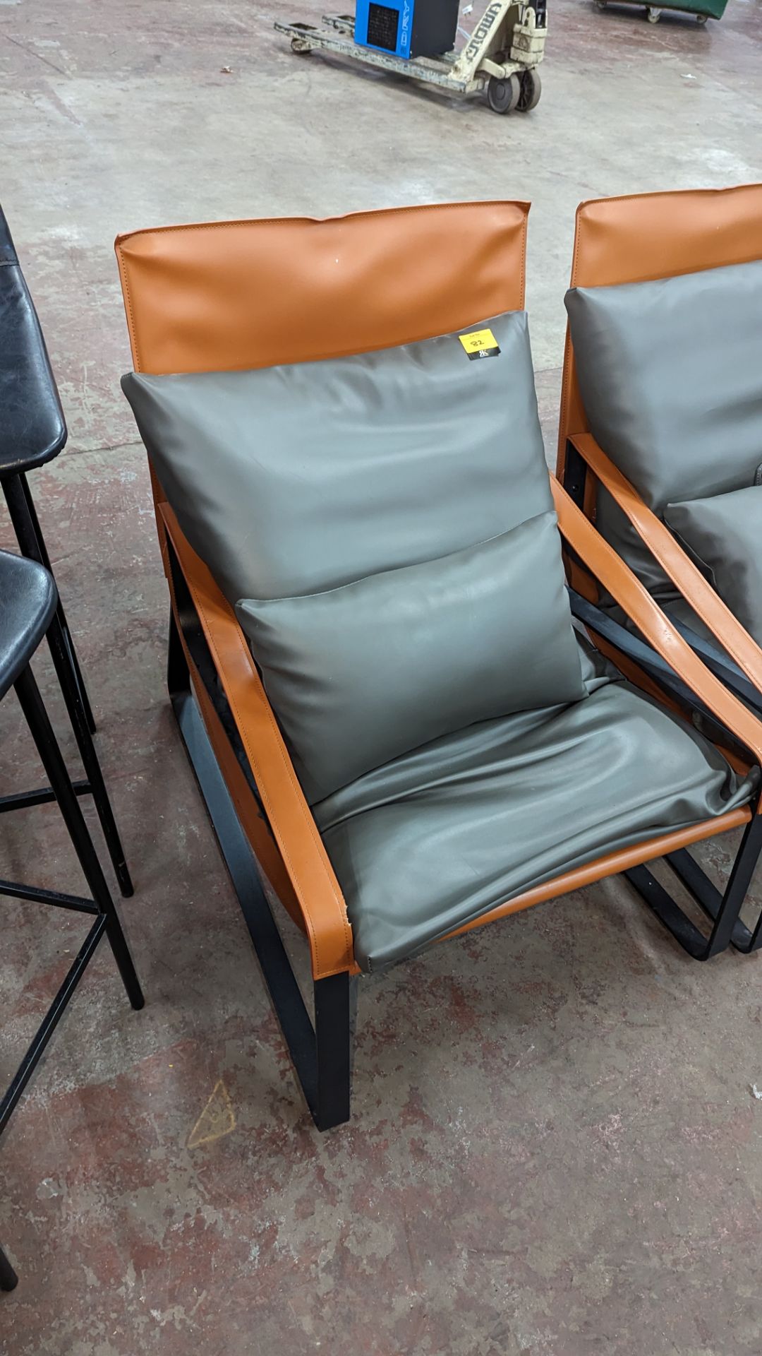 2 chairs on heavy duty black metal frames with tan colour pleather fabric and grey cushioning - Image 3 of 7