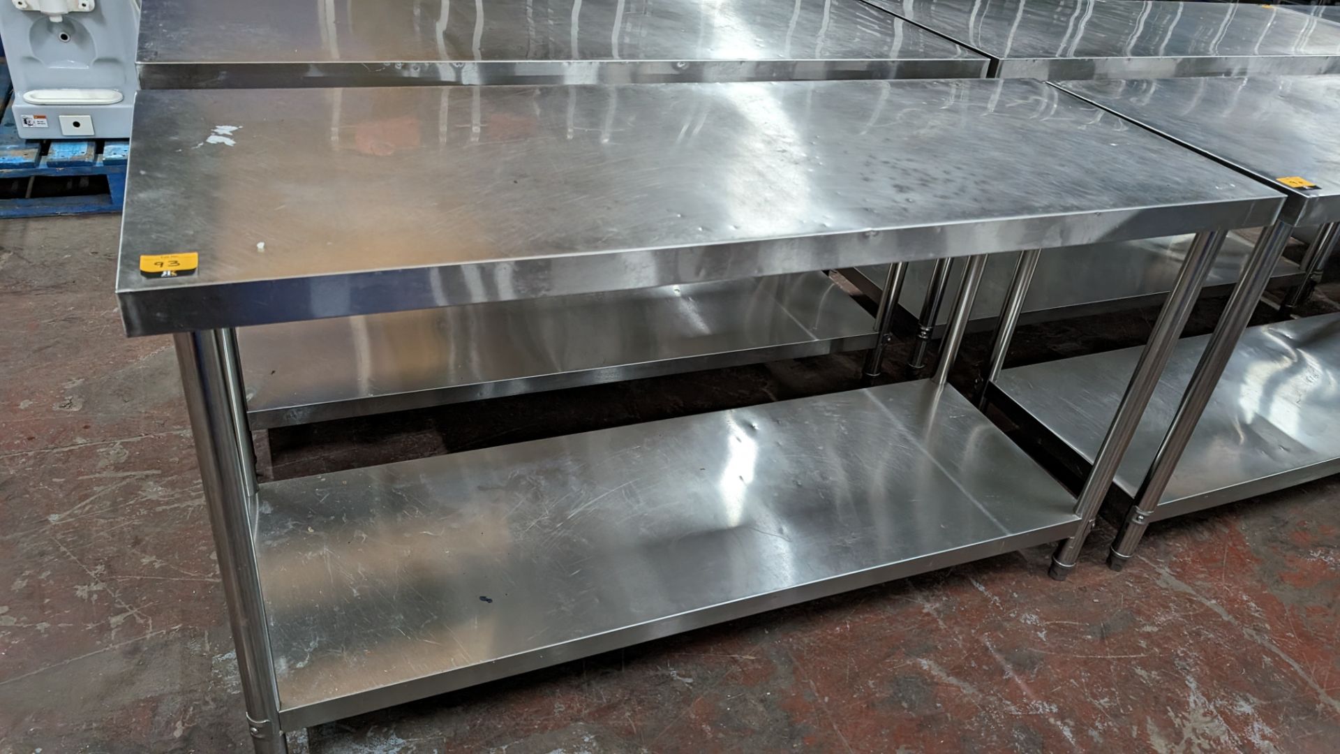 Adexa stainless steel twin tier table, max dimensions 1600 x 600 x 860mm - Image 2 of 3