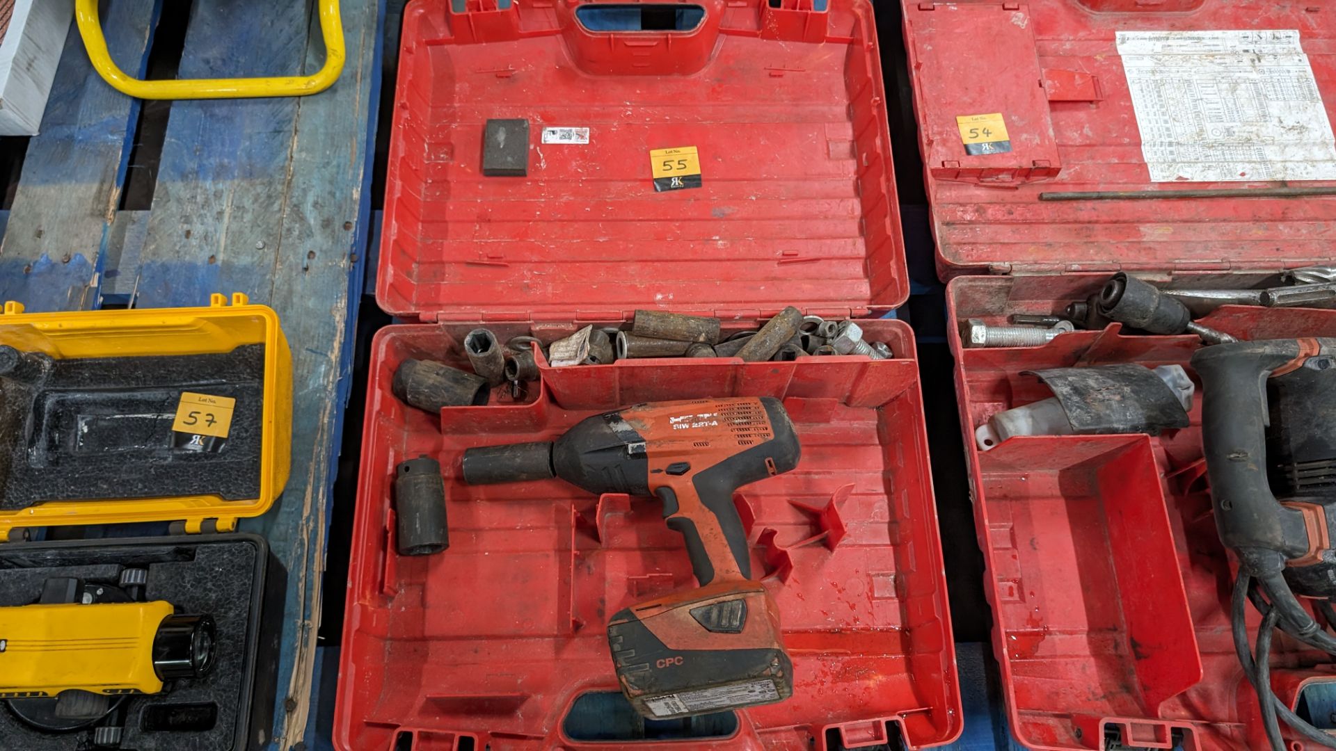 Hilti model SIW22T-A cordless drill including 21.6V battery plus assorted sockets for use with same - Image 2 of 7