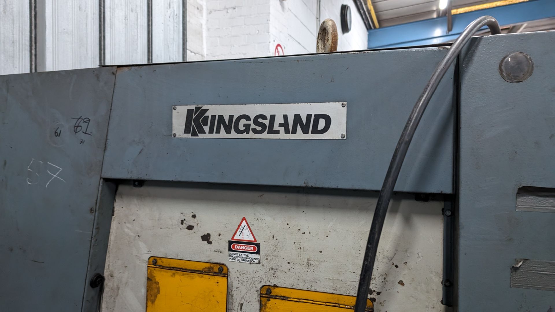 Kingsland multi 125 hydraulic metalworker, serial number 473906. Includes foot pedal plus tooling a - Image 20 of 22