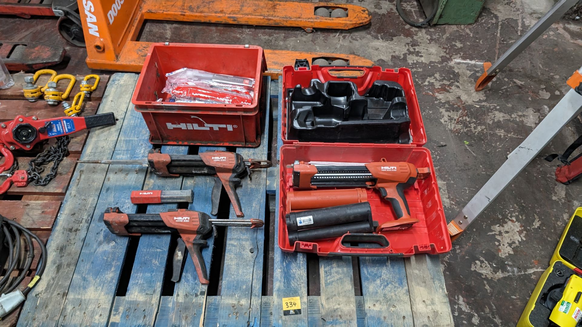 Contents of a pallet of Hilti equipment including HDE 500-A22 (no battery), 2 off HDM 330 plus assor