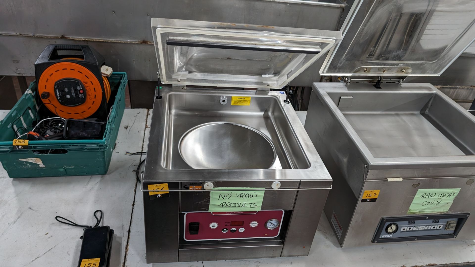 Parkers Food Machinery Plus benchtop stainless steel vacuum chamber machine, model Square 400 - Image 8 of 9
