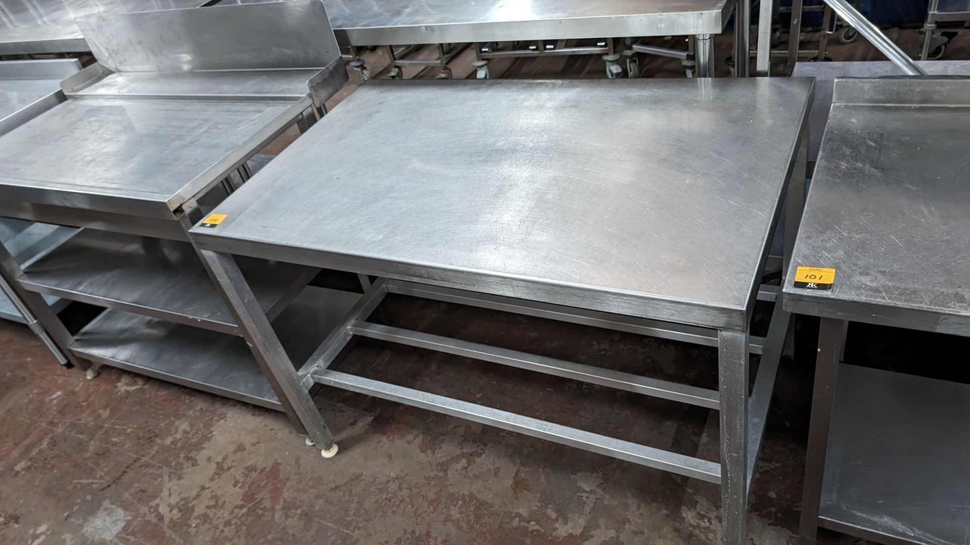 Stainless steel table, max dimensions 1200 x 750 x 830mm