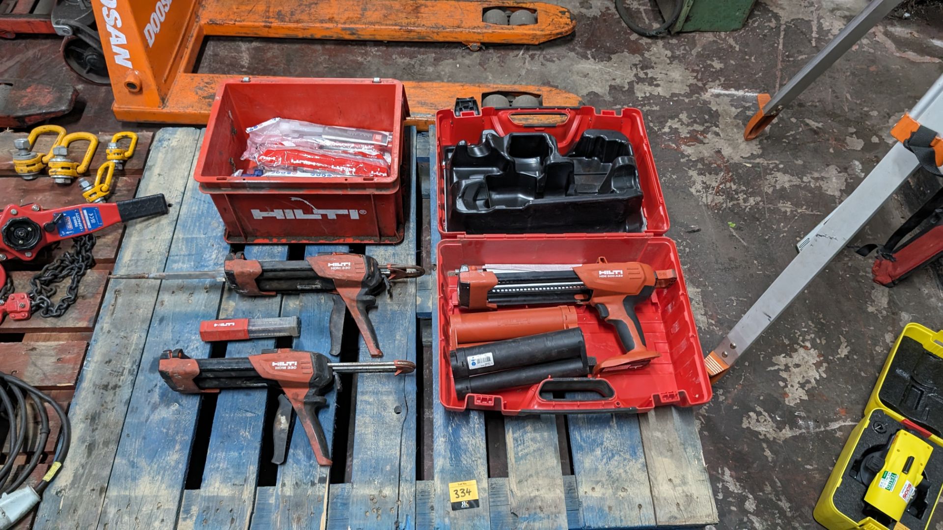 Contents of a pallet of Hilti equipment including HDE 500-A22 (no battery), 2 off HDM 330 plus assor - Image 2 of 8