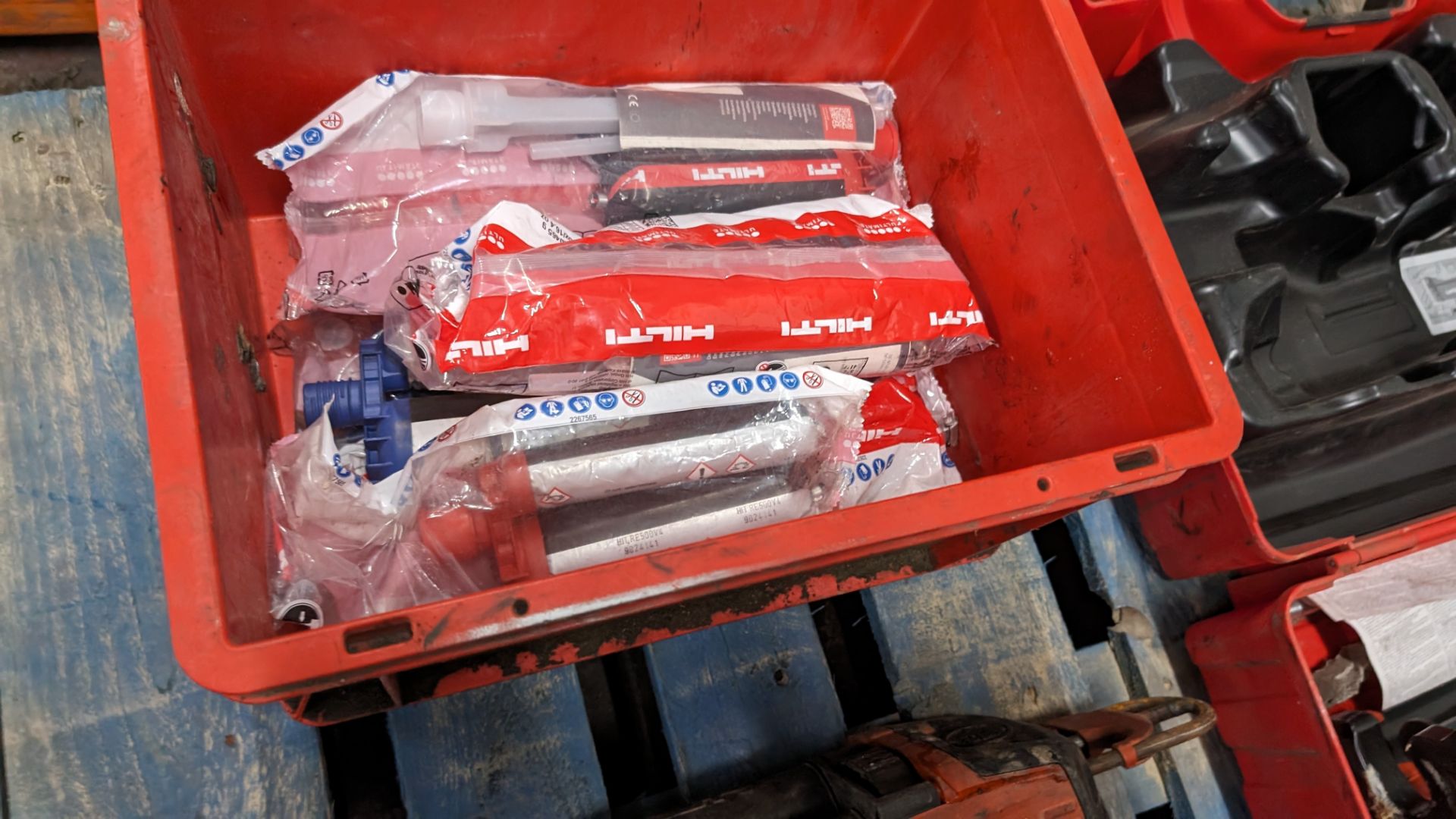 Contents of a pallet of Hilti equipment including HDE 500-A22 (no battery), 2 off HDM 330 plus assor - Image 6 of 8