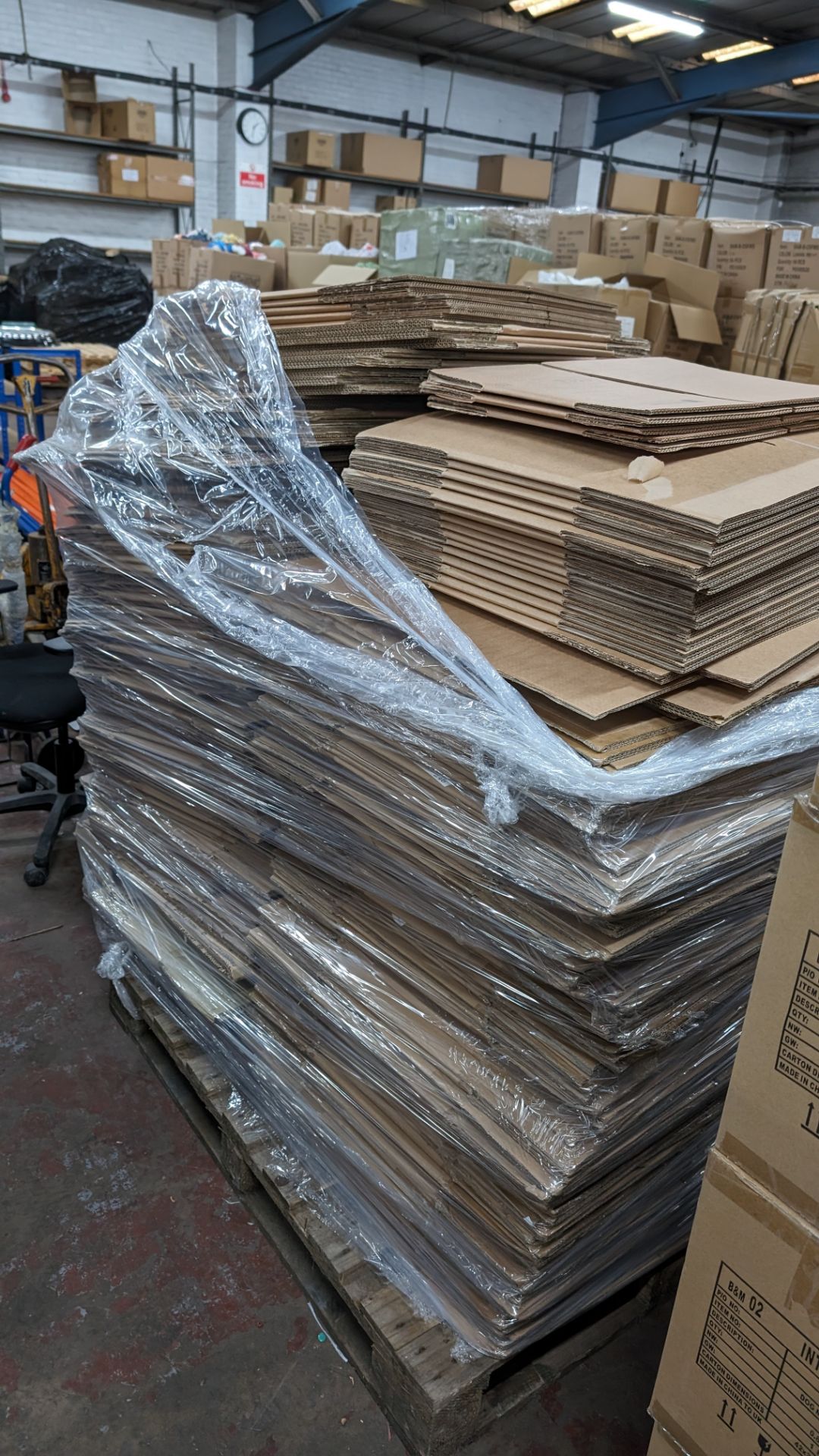 The contents of a pallet of cardboard boxes - 2 stacks - Image 9 of 9