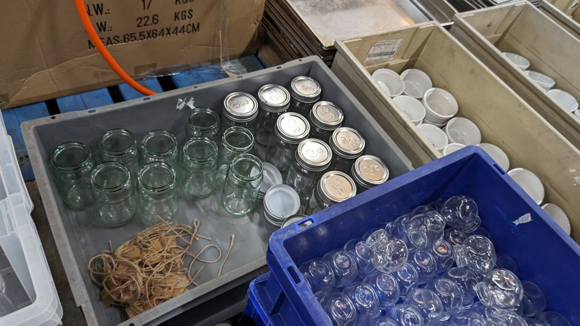 The contents of a pallet of jars comprising the contents of 6 crates. NB crates excluded - Image 6 of 9