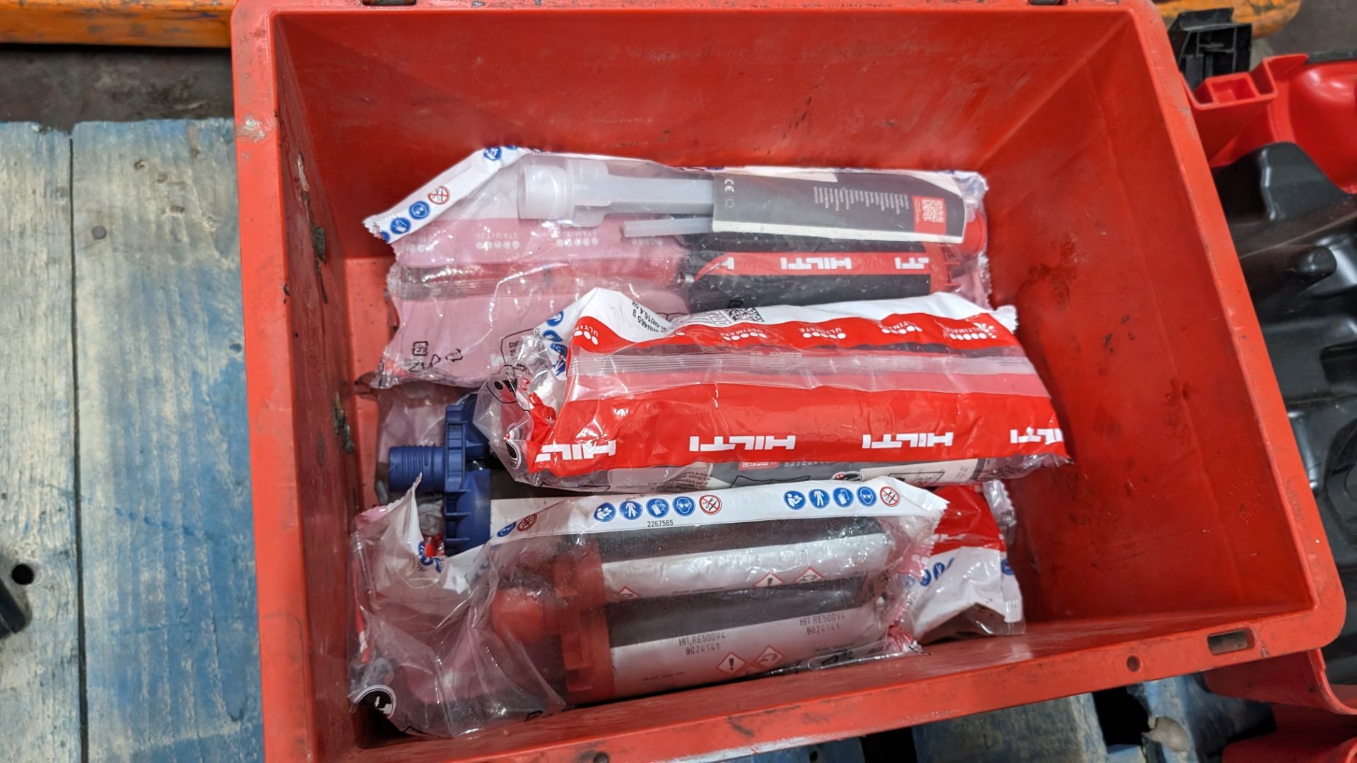 Contents of a pallet of Hilti equipment including HDE 500-A22 (no battery), 2 off HDM 330 plus assor - Image 7 of 8