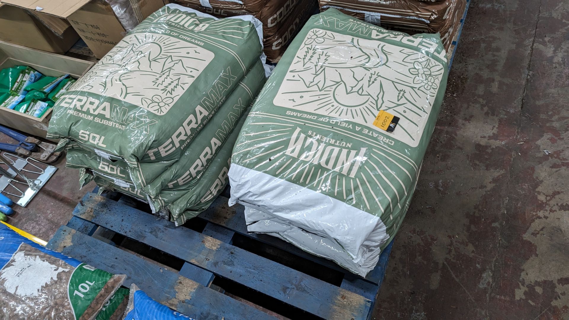 6 off 50 litre sacks of Indica Nutrients Terra Max premium substrate