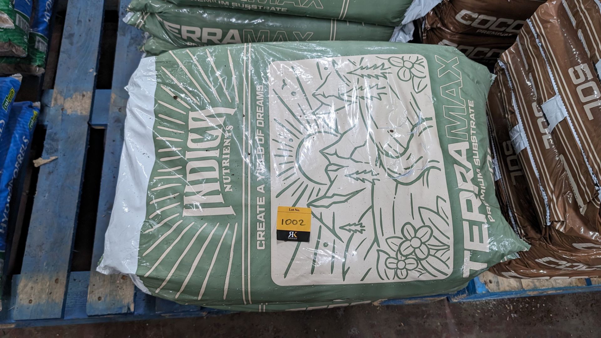 6 off 50 litre sacks of Indica Nutrients Terra Max premium substrate - Image 3 of 3