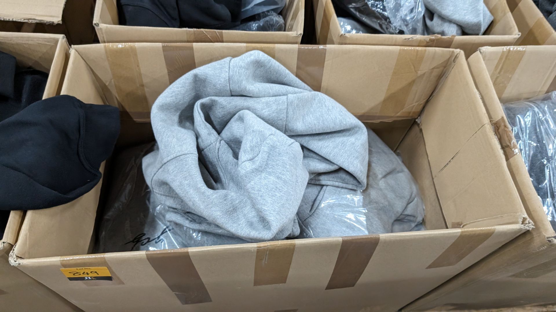 5 boxes of YCB zip-up hoodies, crop tops & similar - the contents of a pallet - Image 3 of 8